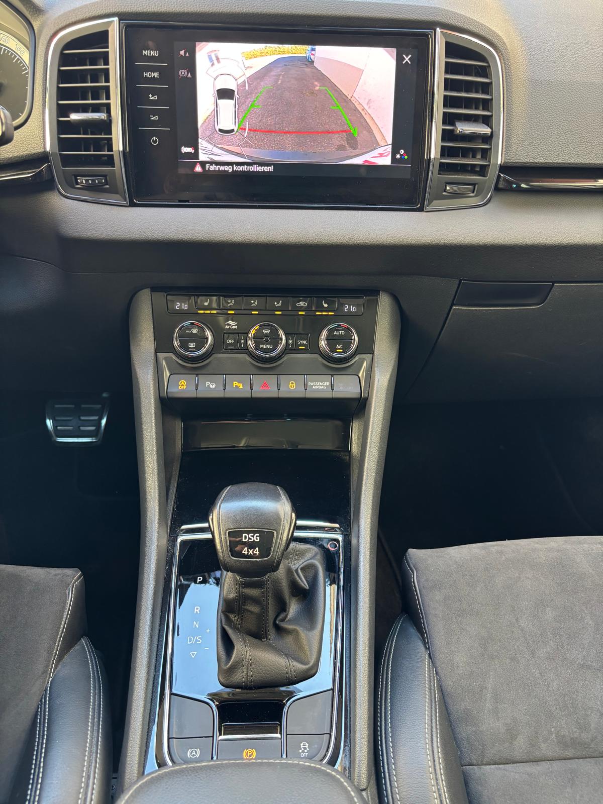 SKODA Karoq 2.0 TDI CR Ambition 4x4 DSG-image-12