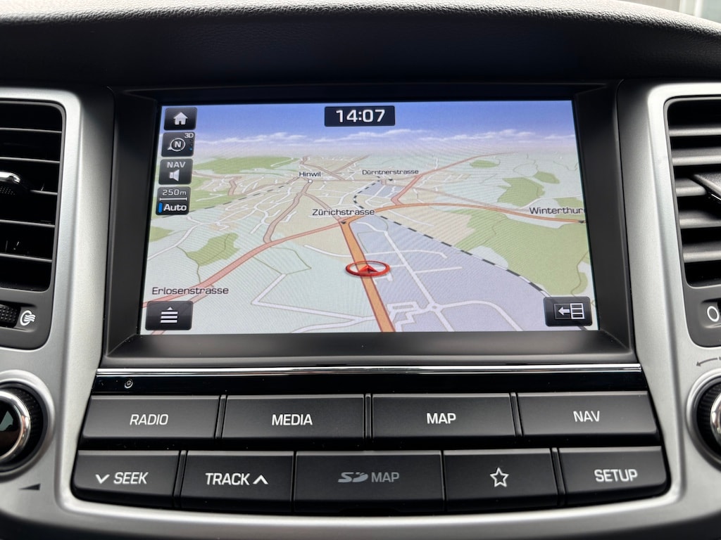 HYUNDAI Tucson 2.0 CRDI Vertex 4WD Automatic-image-12