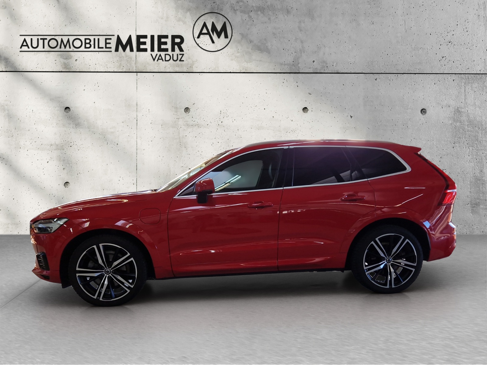 VOLVO XC60 2.0 T8 TE R-Design AWD-image-3