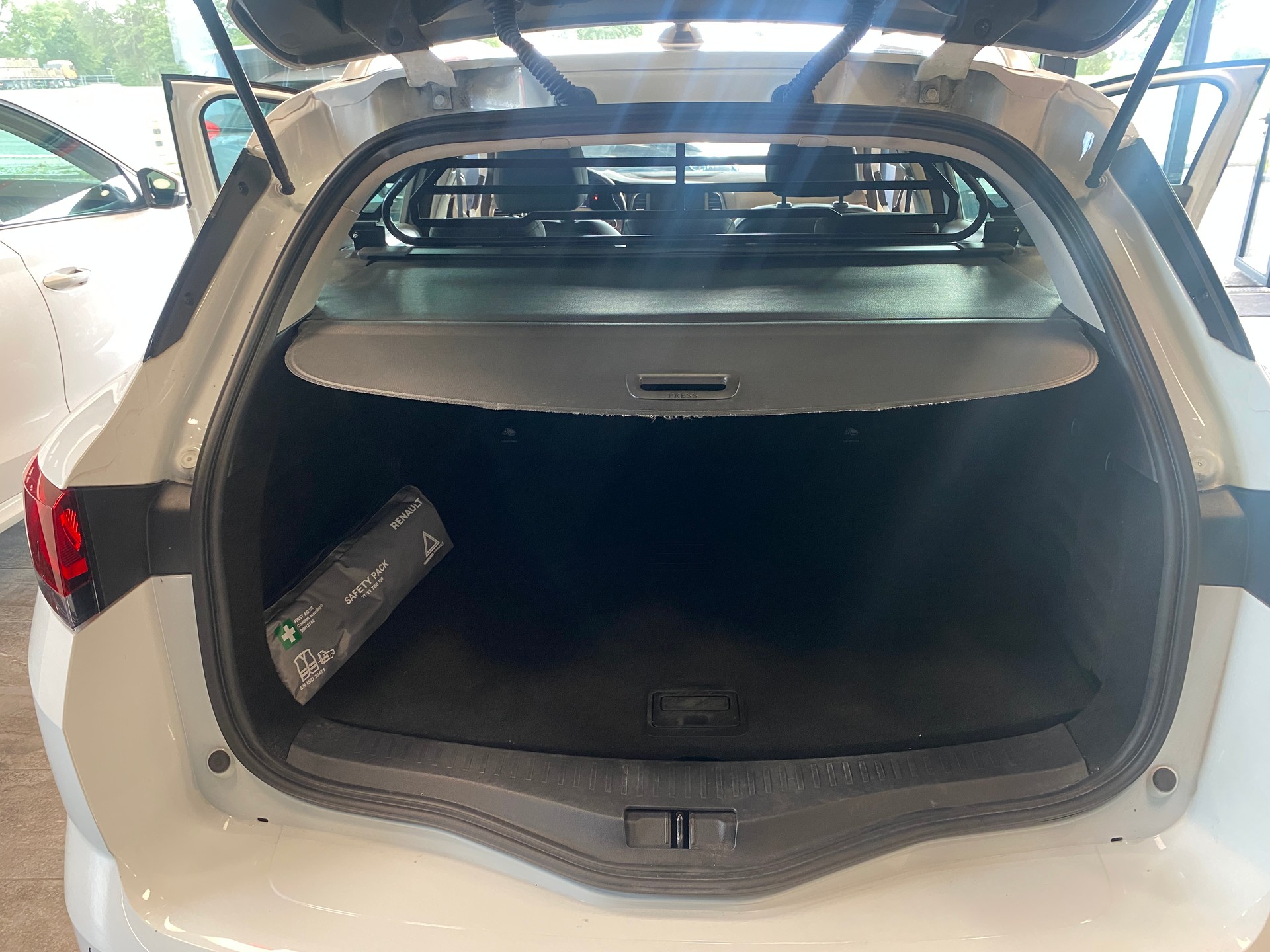 RENAULT Mégane Grandtour 1.5 dCi Business EDC-image-4