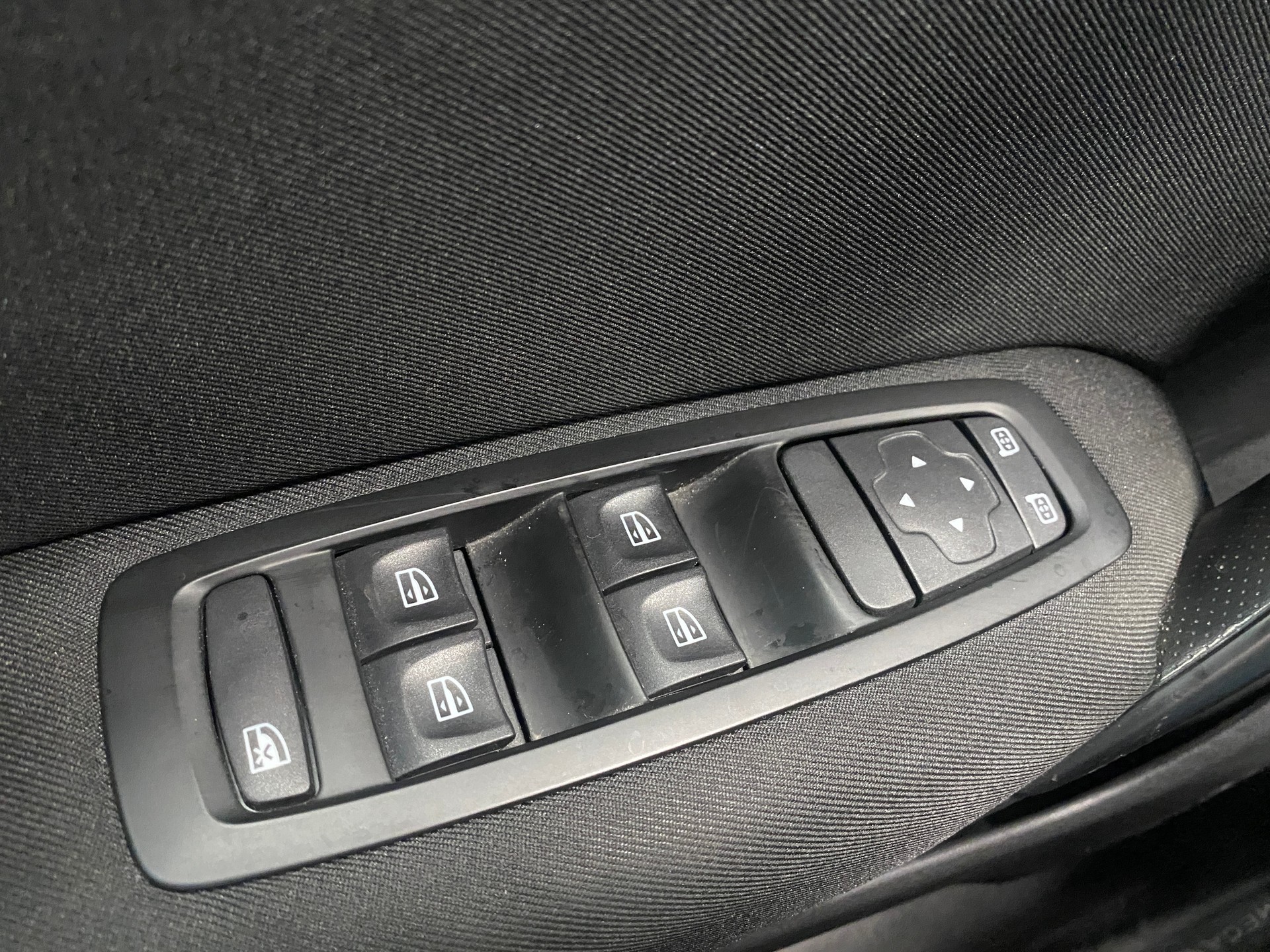 RENAULT Mégane Grandtour 1.5 dCi Business EDC-image-10