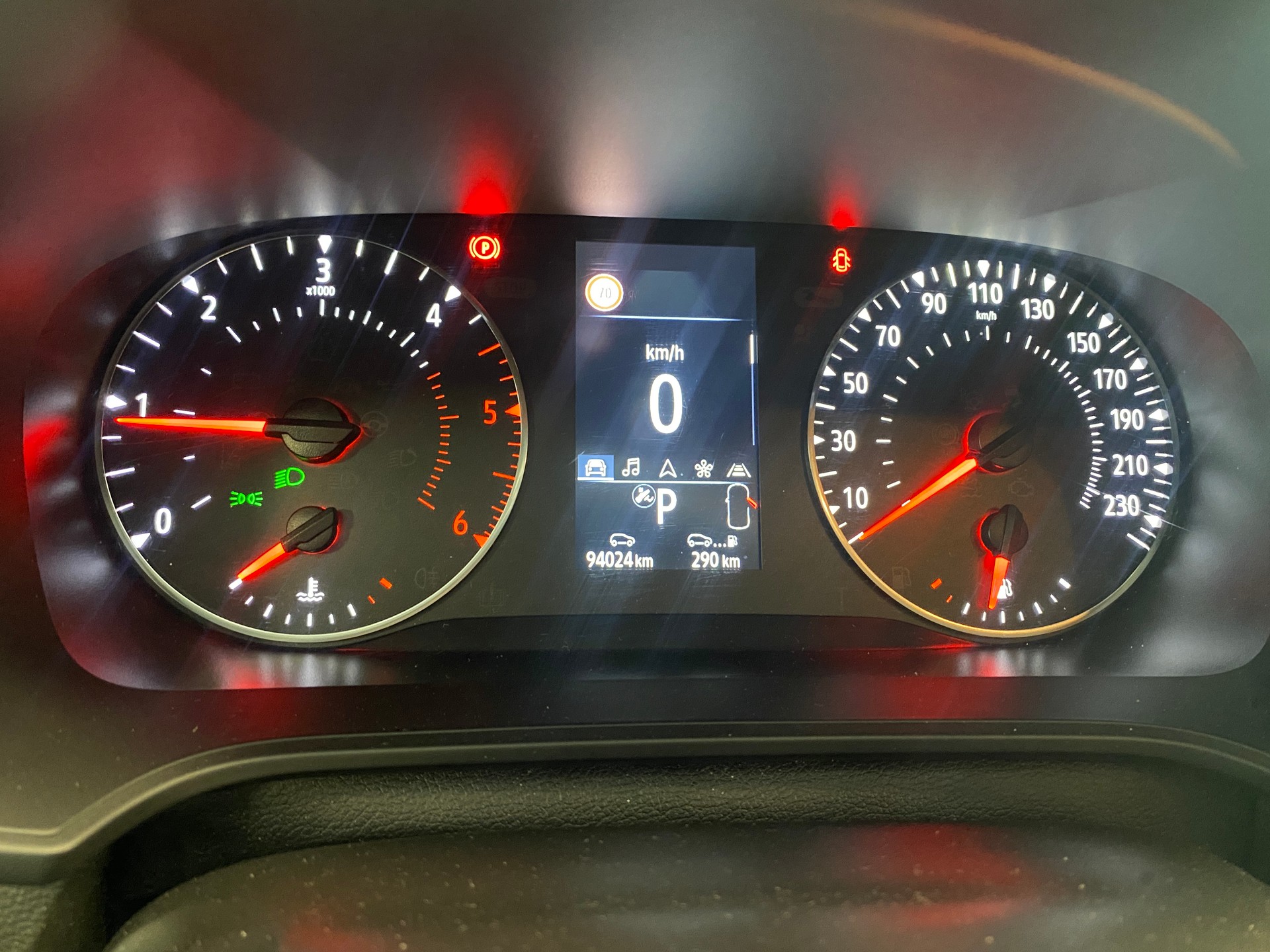 RENAULT Mégane Grandtour 1.5 dCi Business EDC-image-11