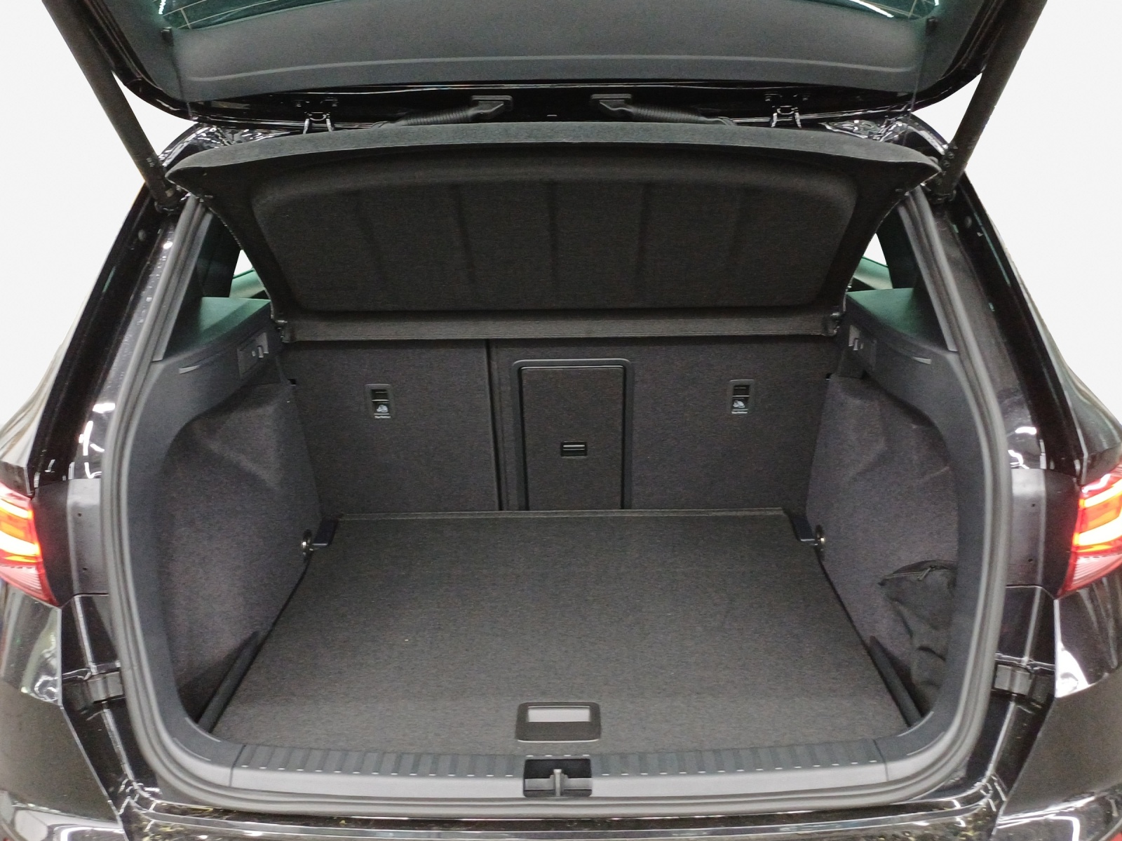 CUPRA Ateca 2.0TSI 4Drive DSG-image-12