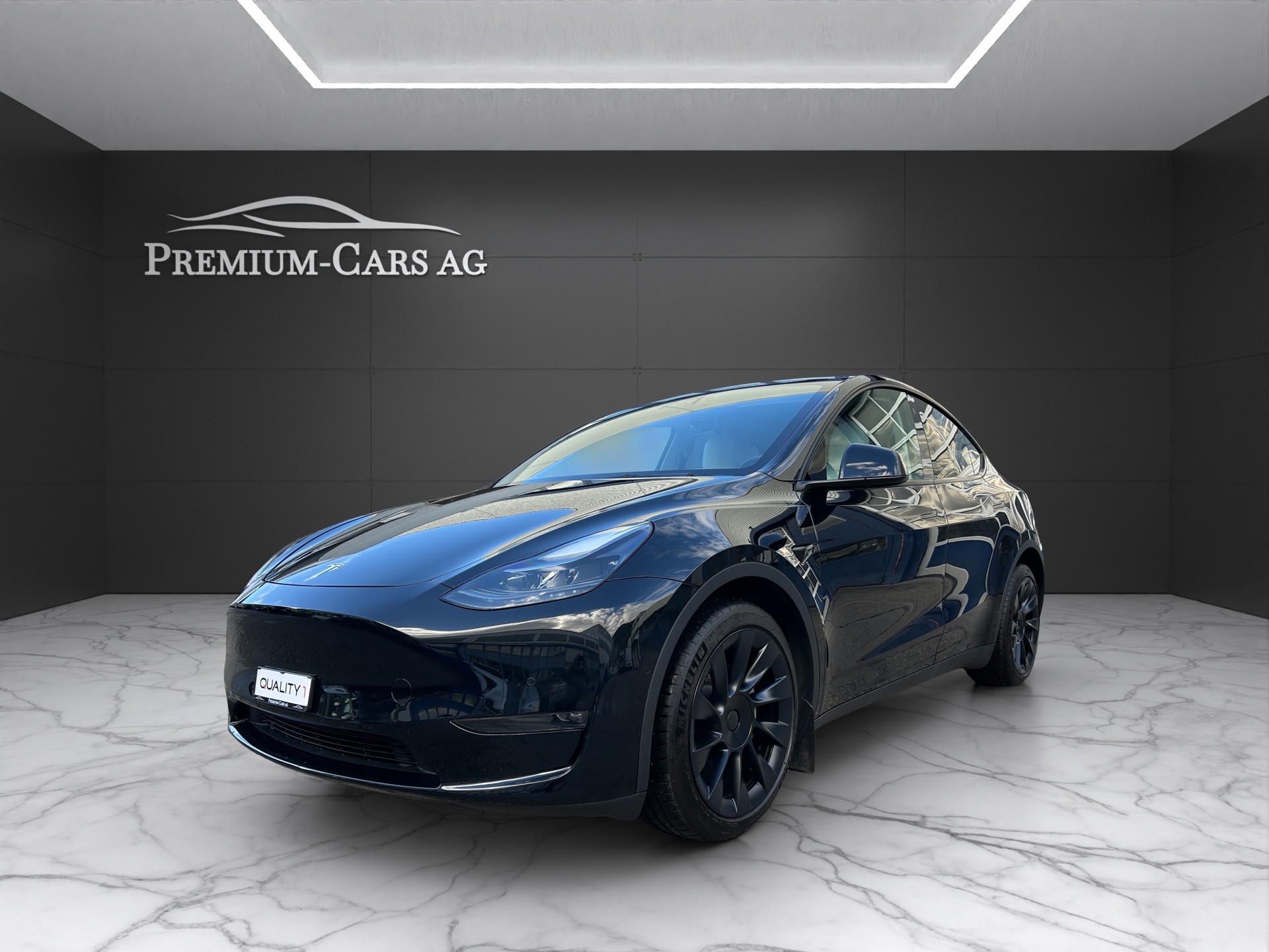 TESLA Model Y Long Range Dual Motor AWD / Model 2023-image-1