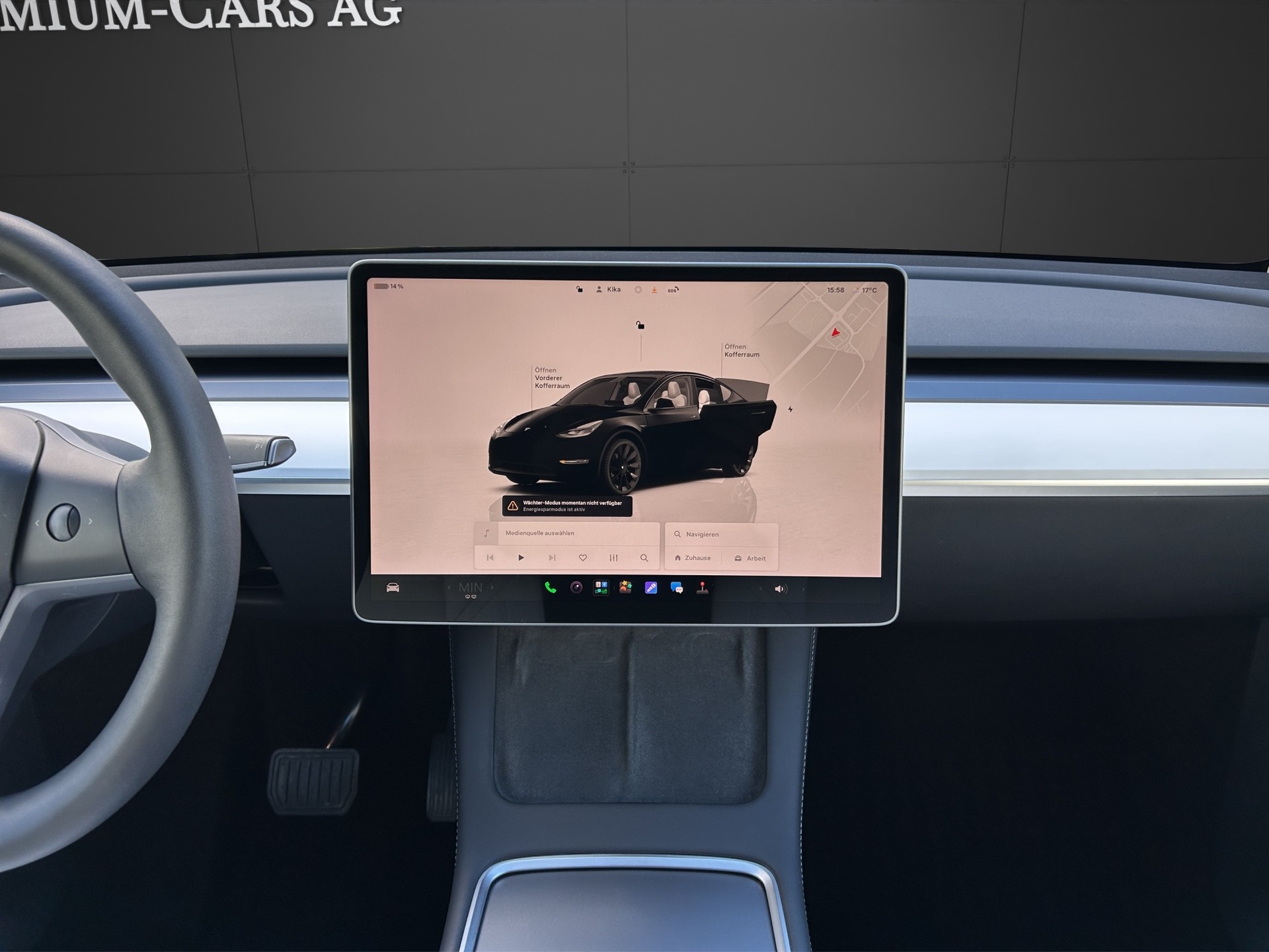 TESLA Model Y Long Range Dual Motor AWD / Model 2023-image-8