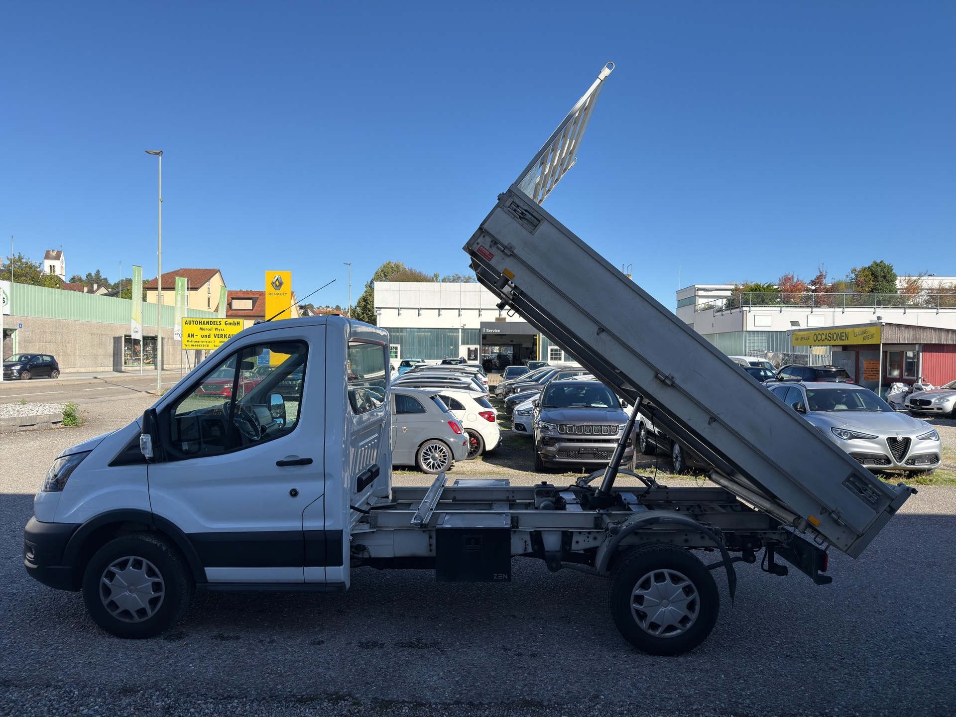 FORD Transit 350 L2 Trend 2.0 TDCi 170 RWD-image-8
