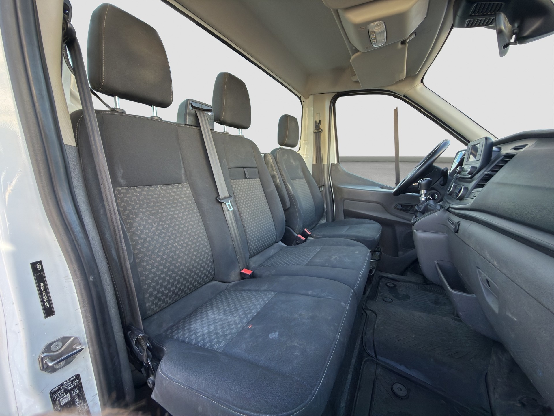 FORD Transit 350 L2 Trend 2.0 TDCi 170 RWD-image-19