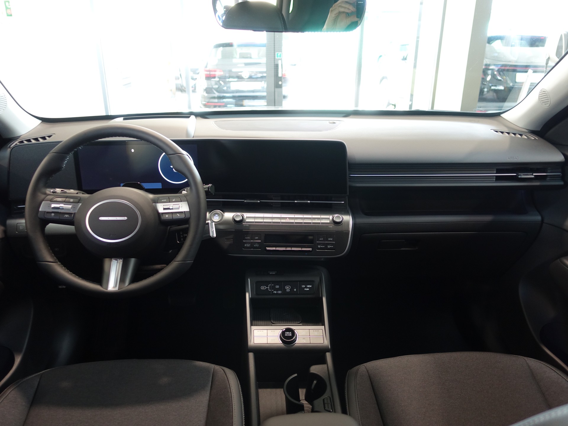 HYUNDAI Kona EV 65.4 kWh Amplia inkl. 4 Aluwinterräder-image-12