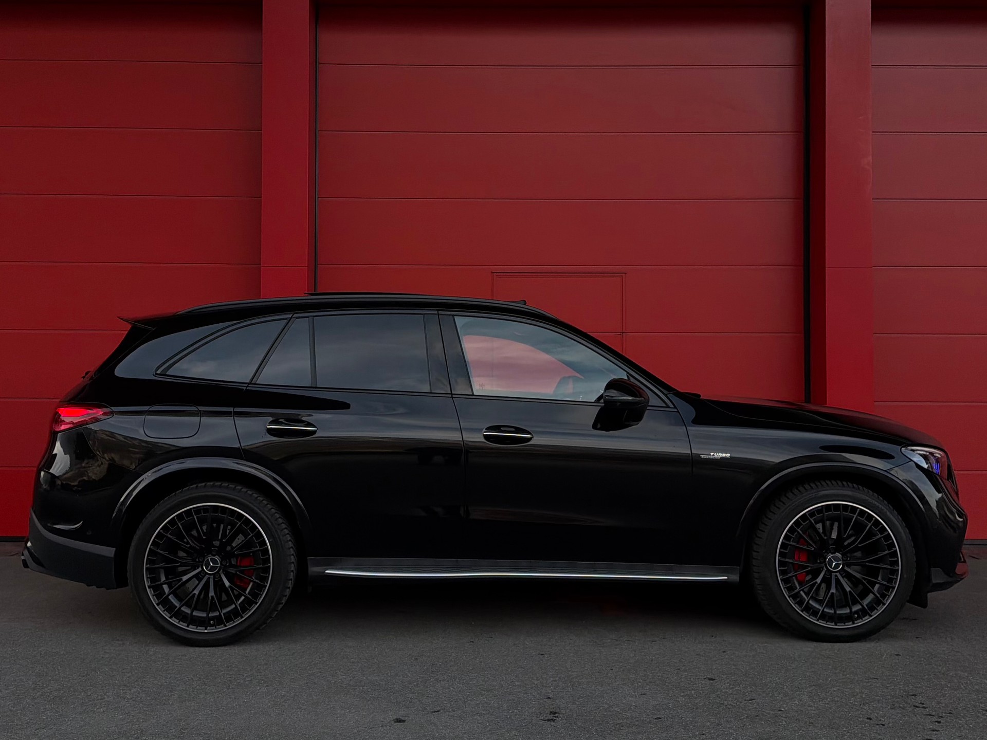 MERCEDES-BENZ GLC 43 AMG Executive Edition 4Matic 9G-Tronic-image-2
