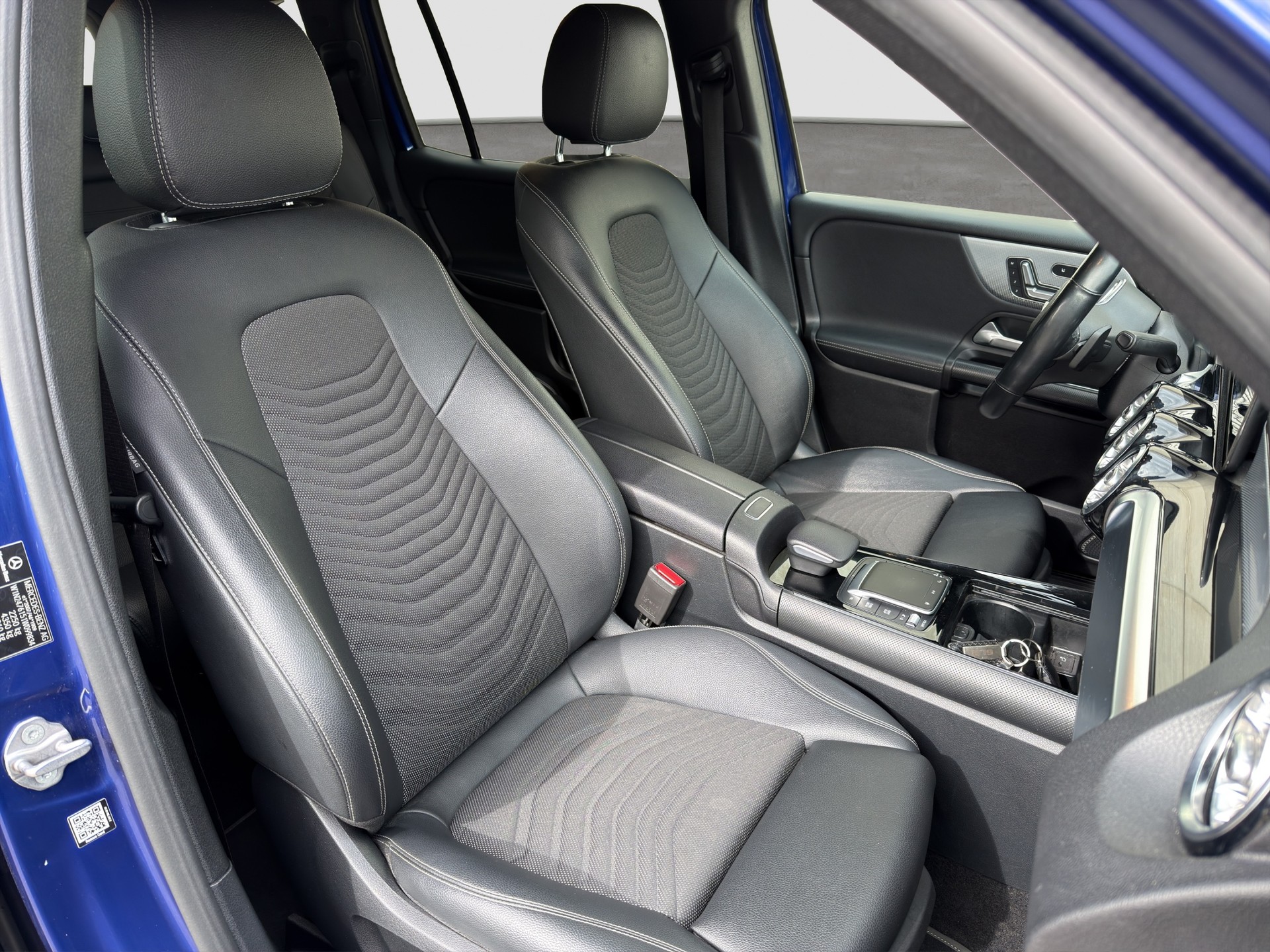 MERCEDES-BENZ GLB 220 d 4Matic Style 8G-Tronic-image-14
