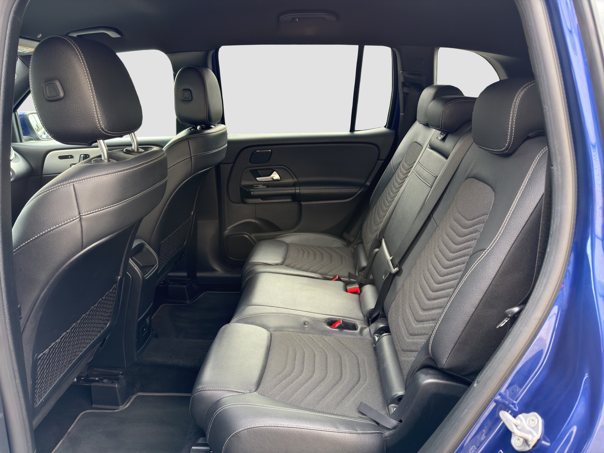 MERCEDES-BENZ GLB 220 d 4Matic Style 8G-Tronic-image-9