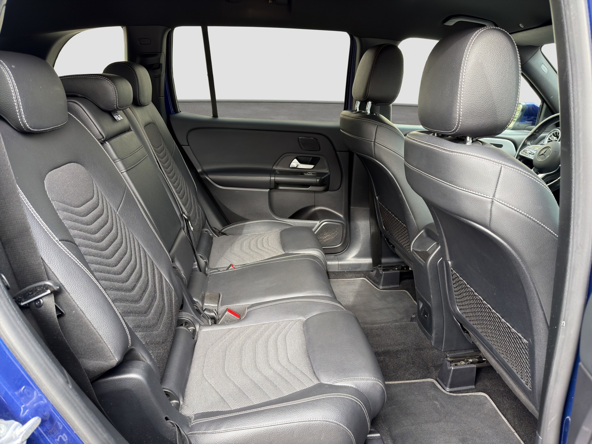 MERCEDES-BENZ GLB 220 d 4Matic Style 8G-Tronic-image-13