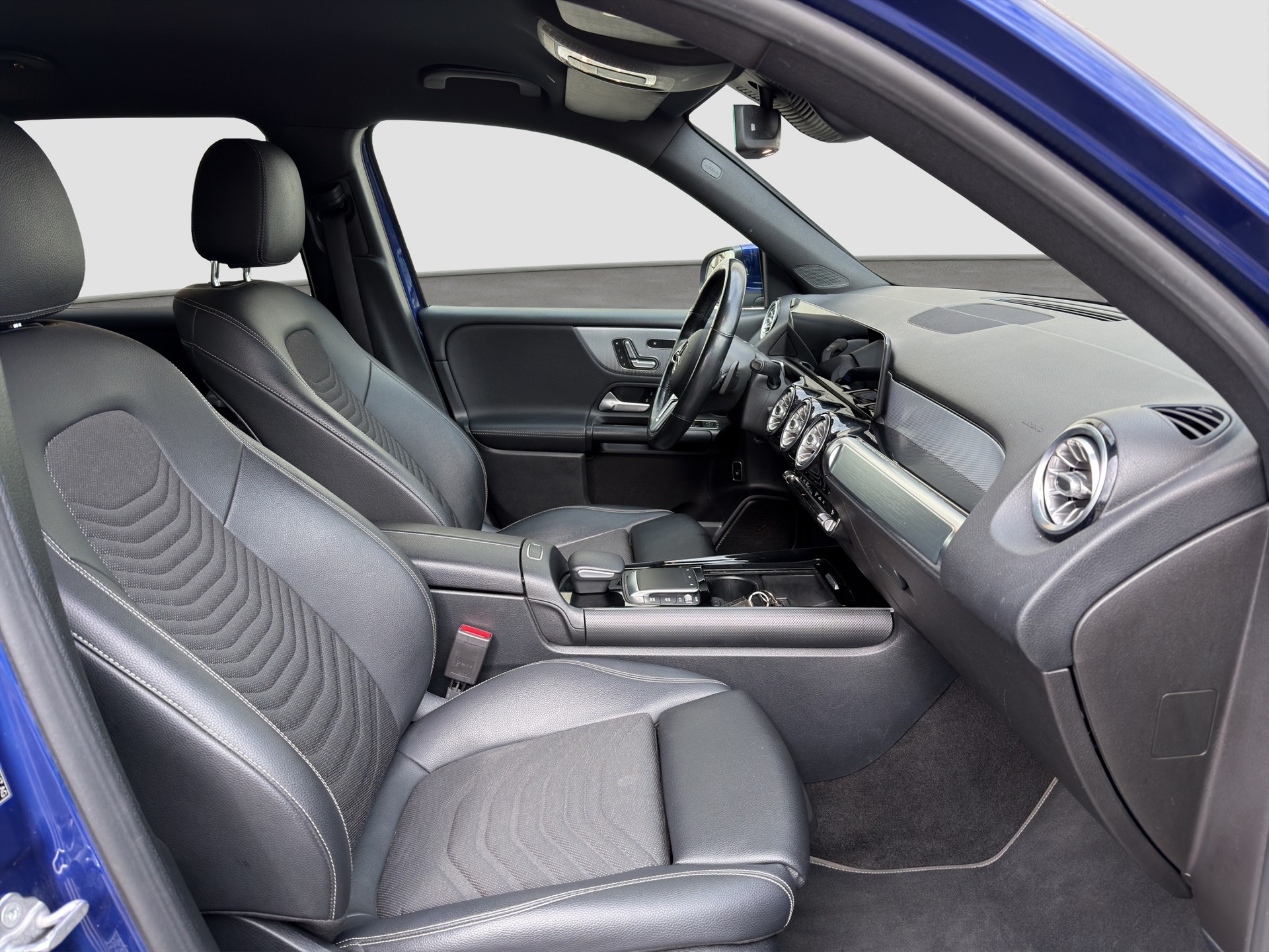 MERCEDES-BENZ GLB 220 d 4Matic Style 8G-Tronic-image-12