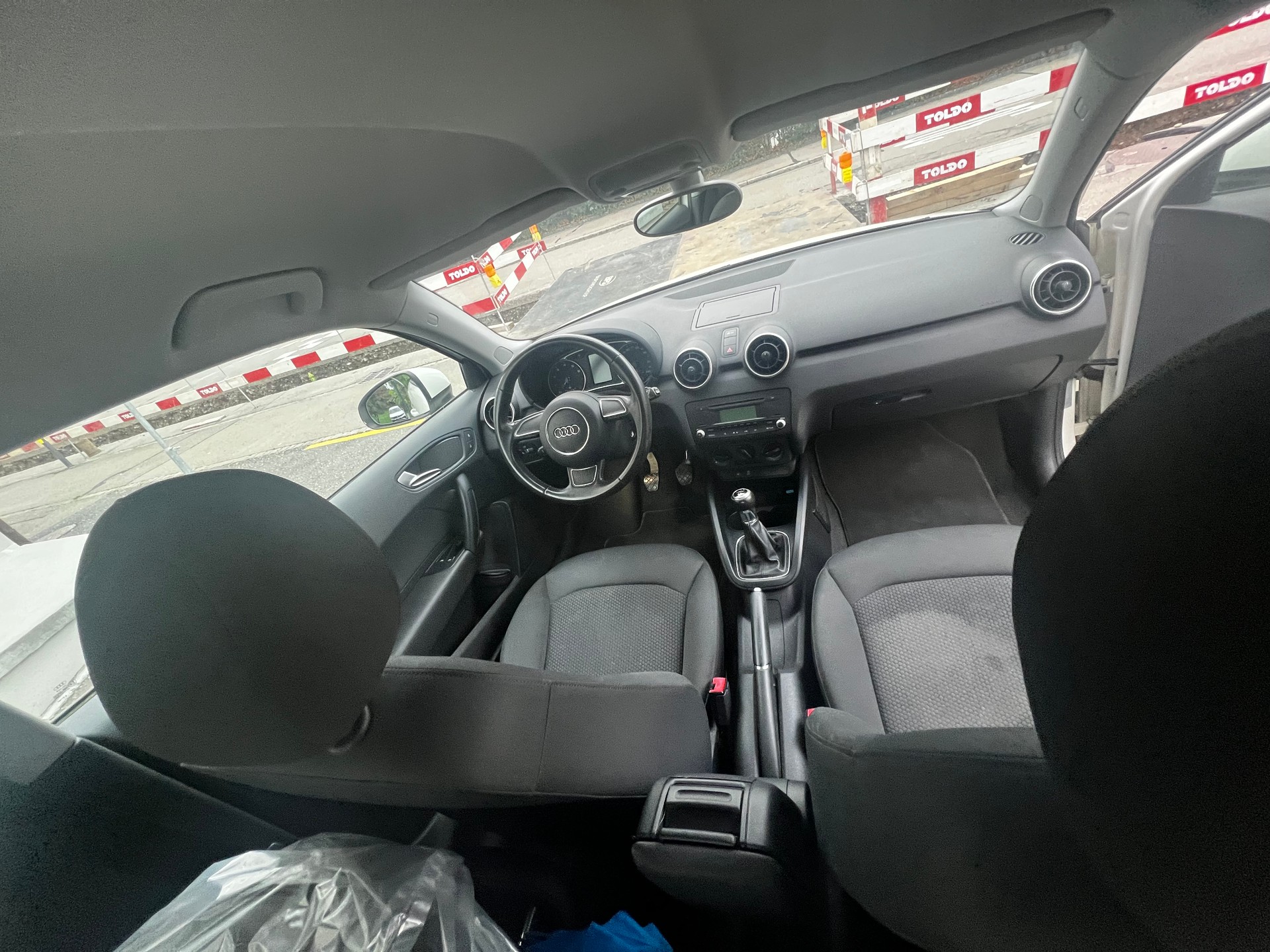 AUDI 1.2 TFSI Attraction-image-4