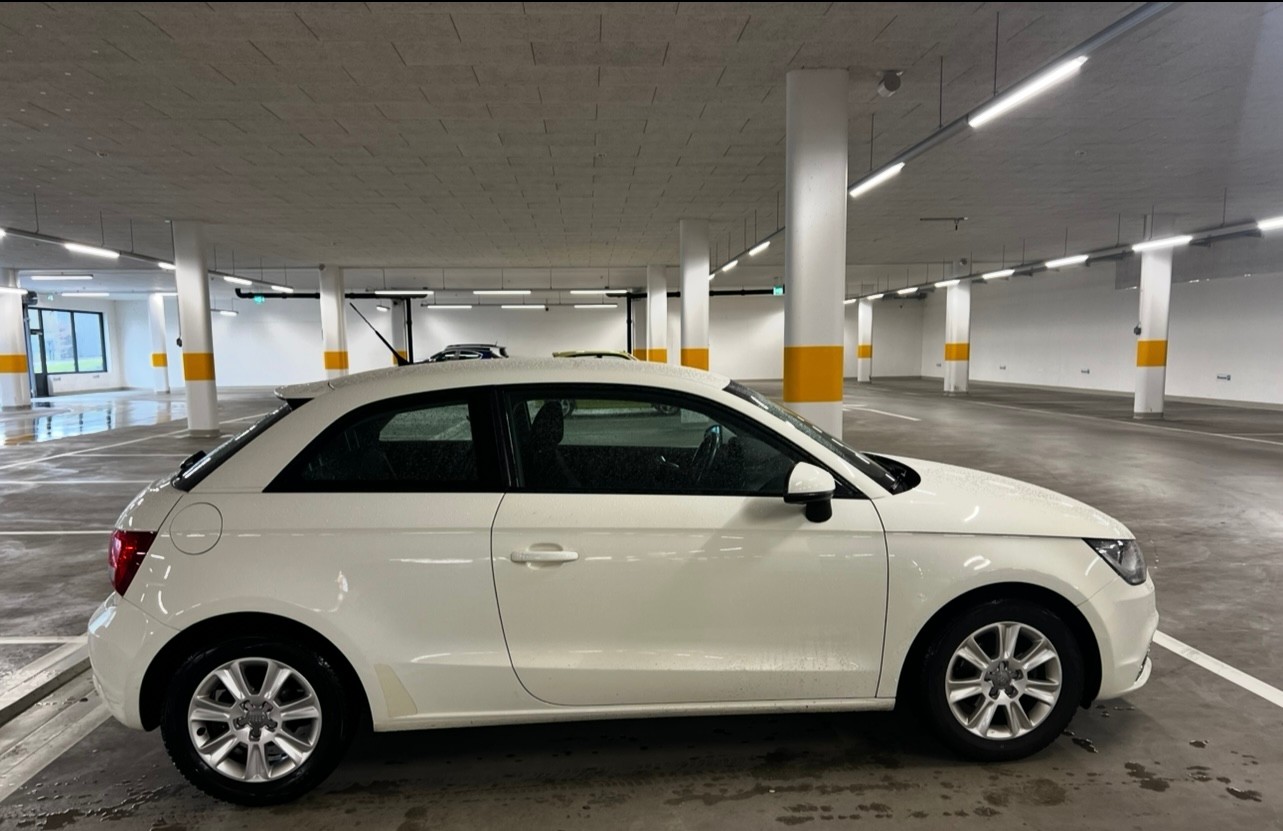 AUDI 1.2 TFSI Attraction-image-1