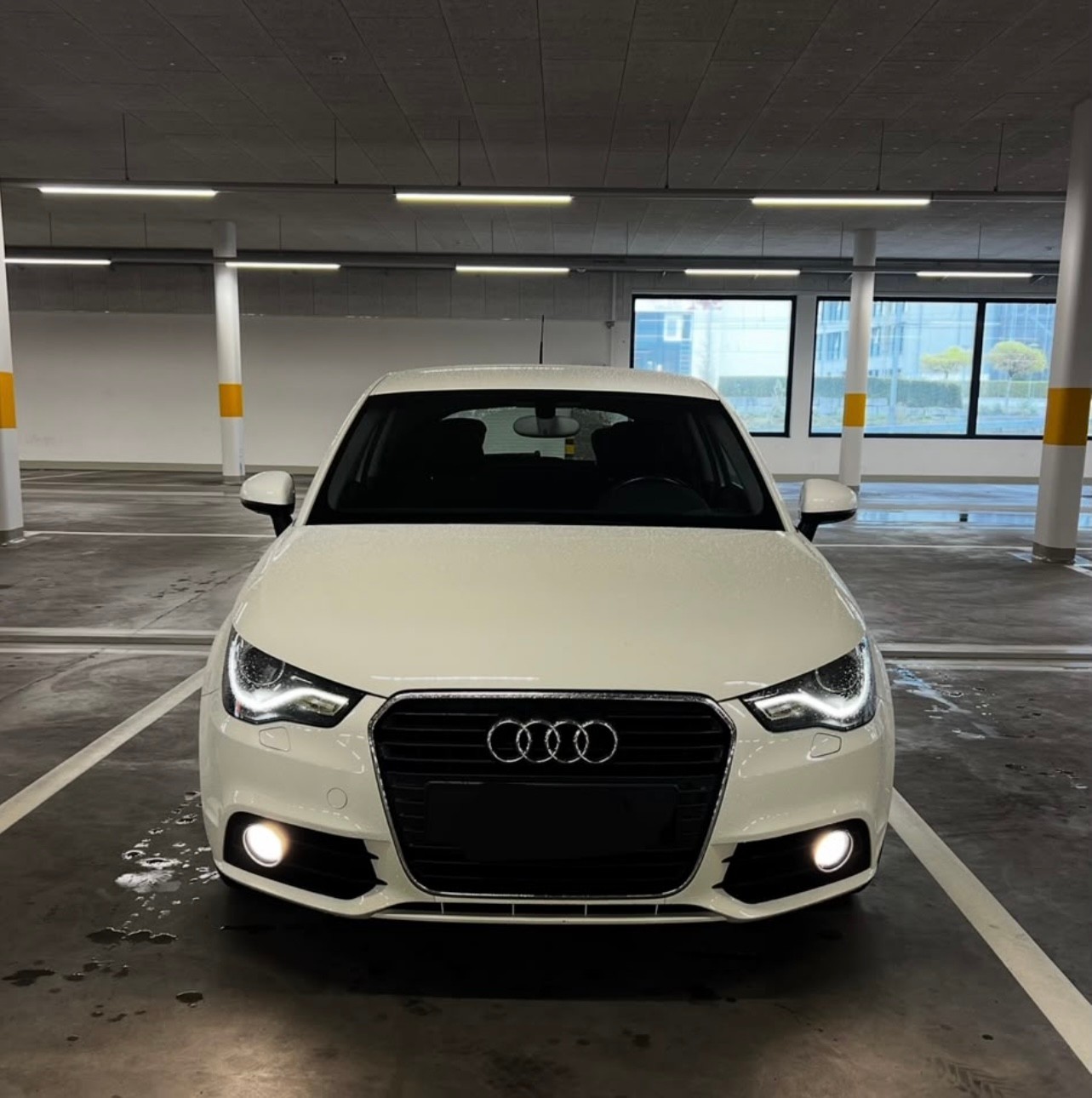 AUDI 1.2 TFSI Attraction-image-0