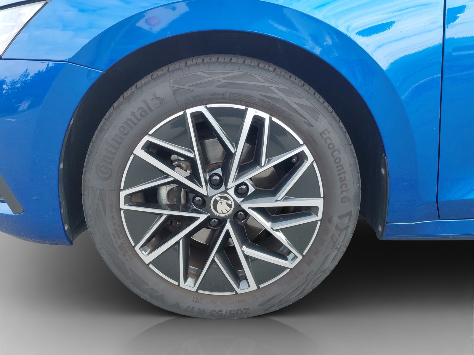SKODA Octavia Combi 1.5 TSI G-Tec DSG Style-image-13