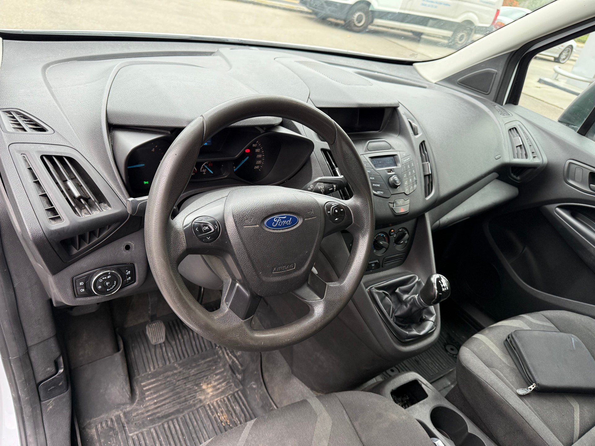 FORD Transit Connect Van T220 DCIV 1.6 TDCi Trend-image-12