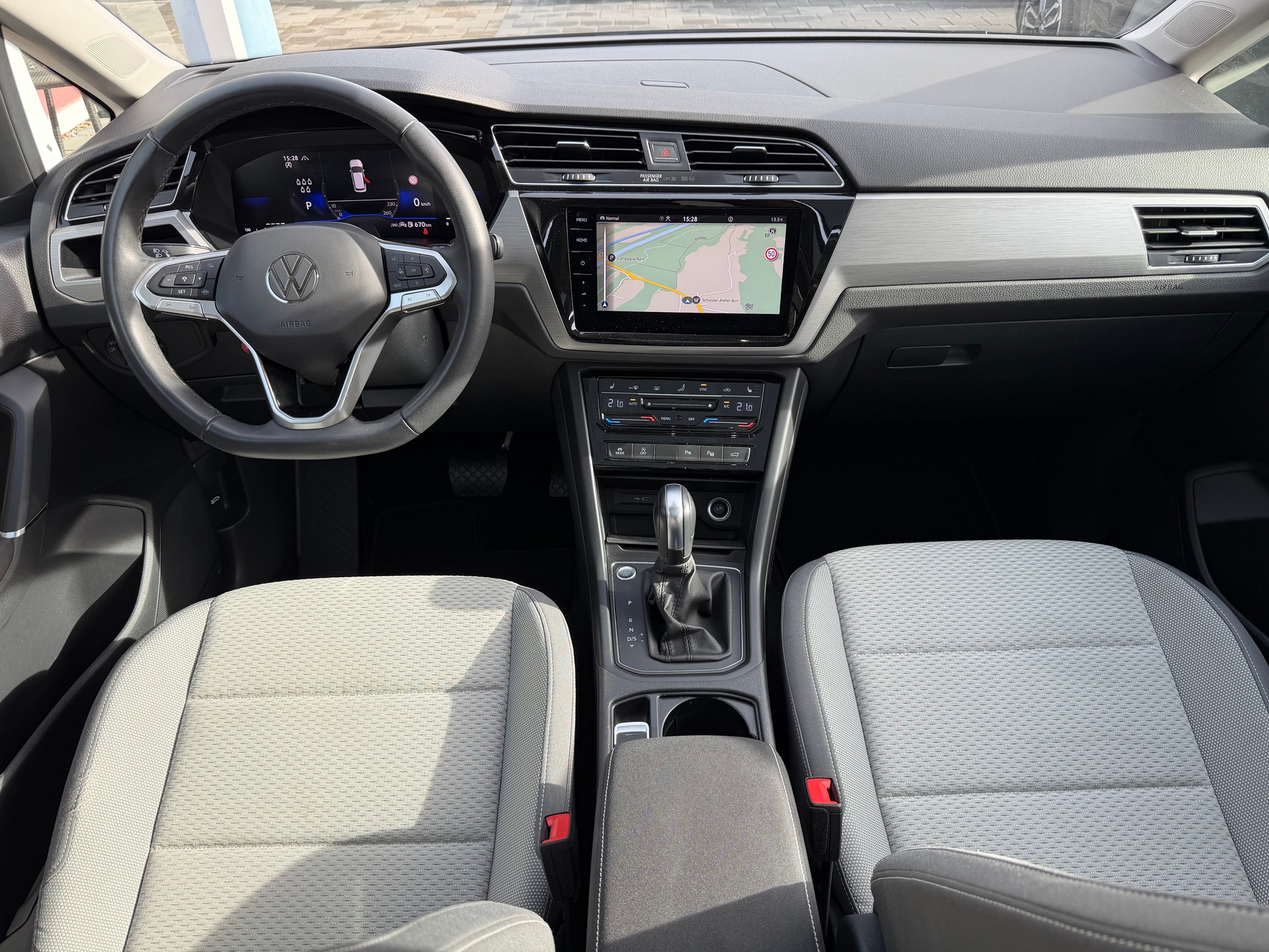VW Touran 2.0 TDI BlueMotion Technology Comfortline DSG-image-20