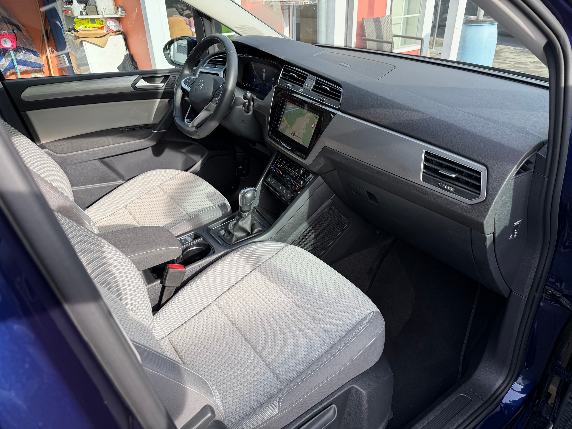 VW Touran 2.0 TDI BlueMotion Technology Comfortline DSG-image-25