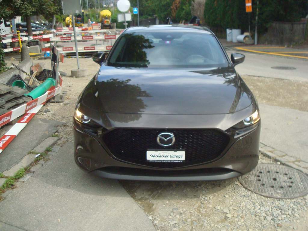 MAZDA 3 Hatchback 2.0 122 Revolution-image-1