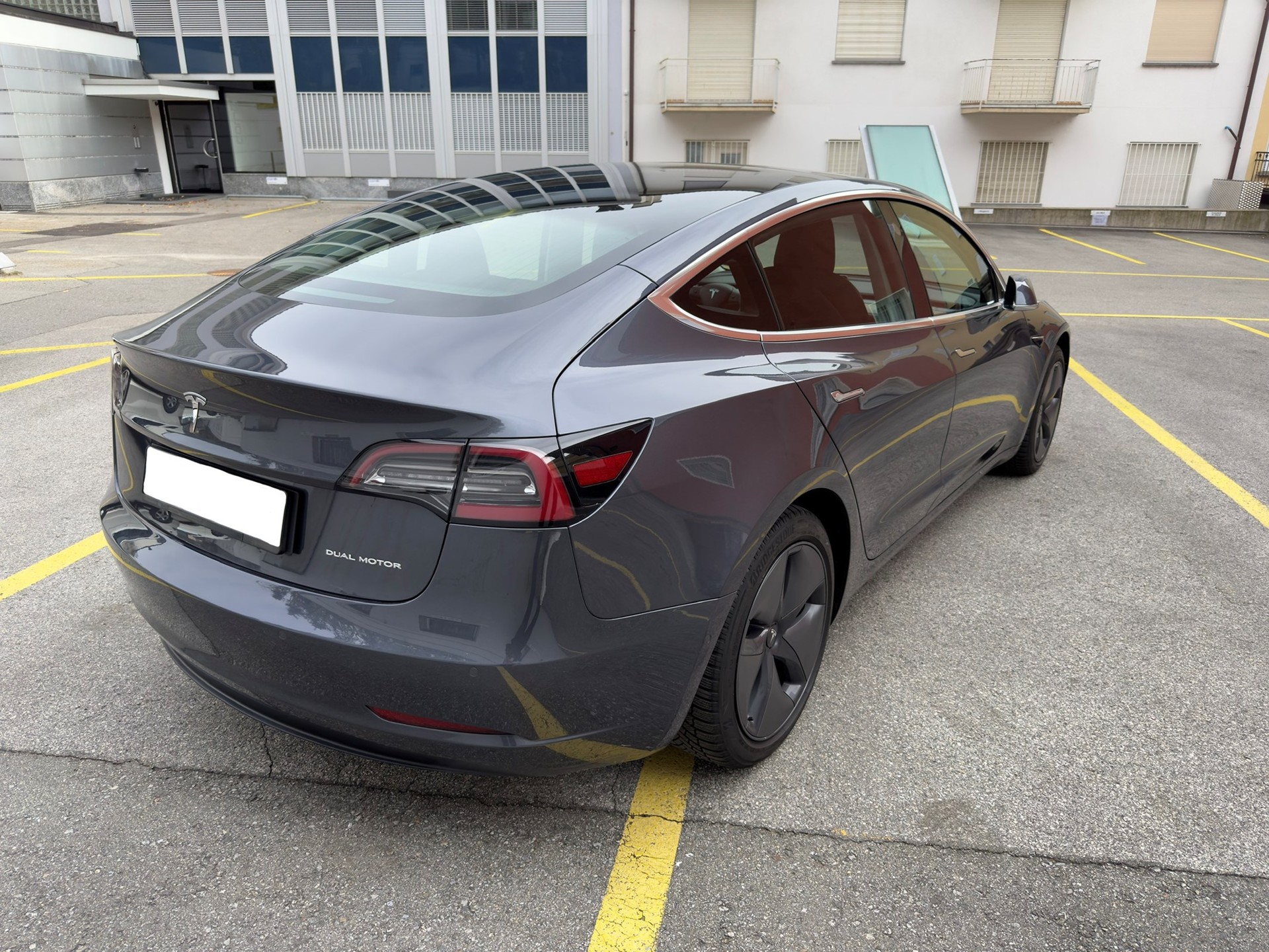 TESLA Model 3 Long Range Dual Motor AWD (4x4), AP3, FSD-image-2