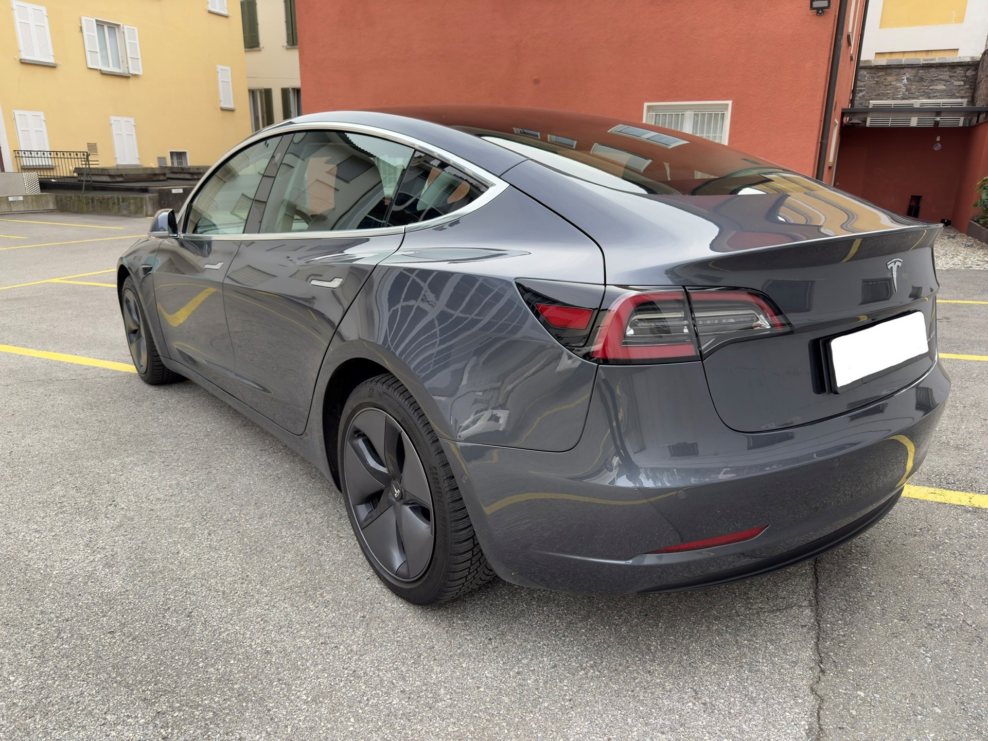 TESLA Model 3 Long Range Dual Motor AWD (4x4), AP3, FSD-image-4