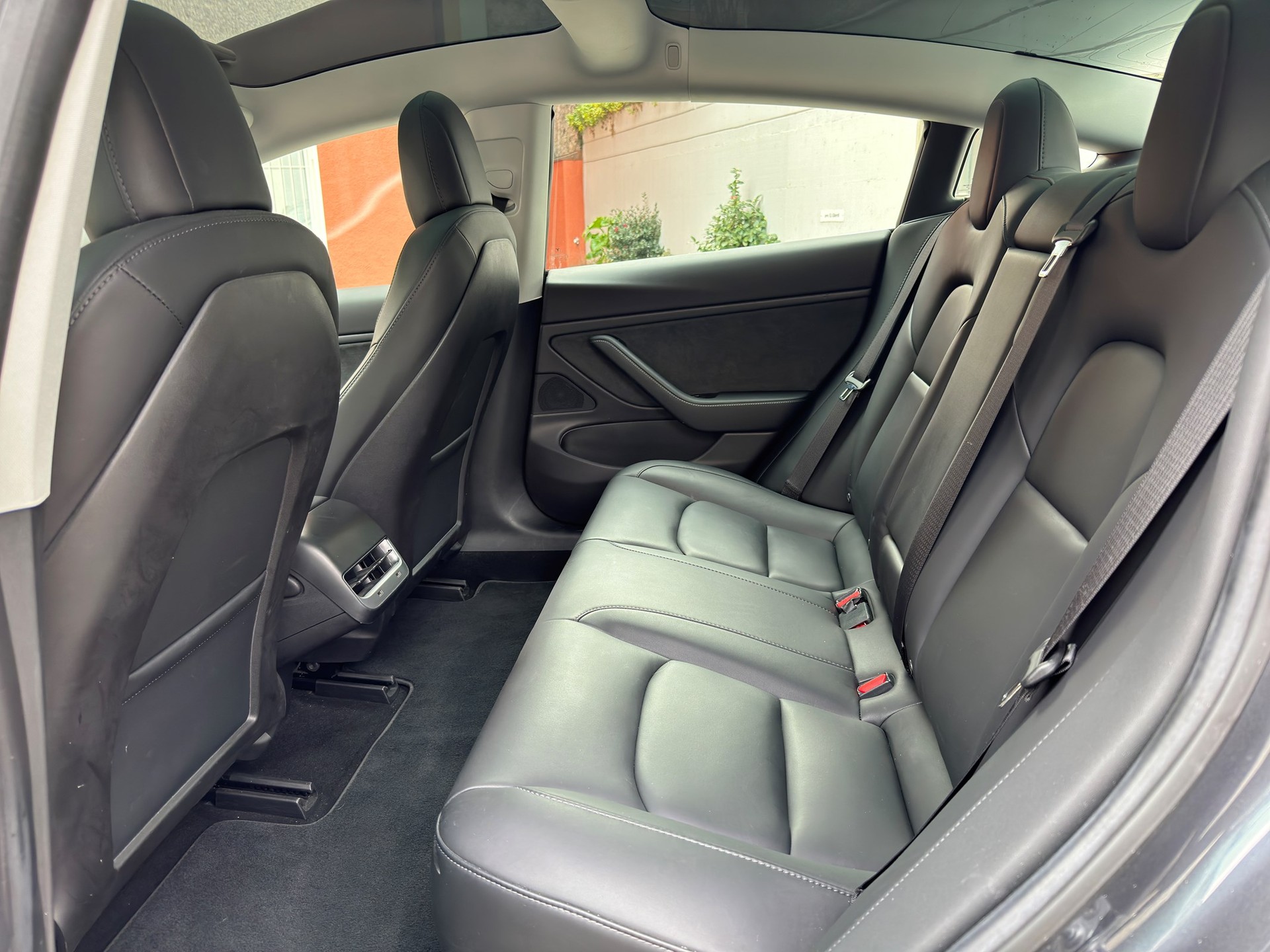 TESLA Model 3 Long Range Dual Motor AWD (4x4), AP3, FSD-image-6