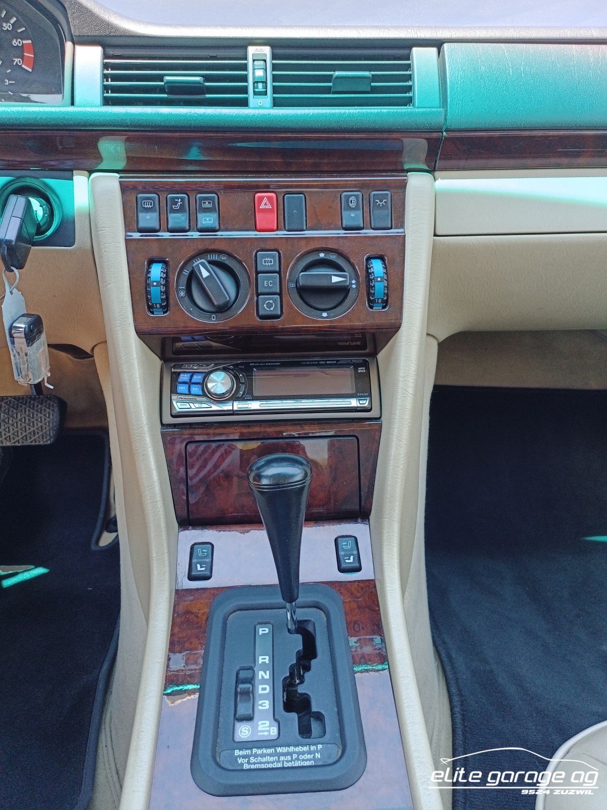 MERCEDES-BENZ E 420 Automatic-image-15