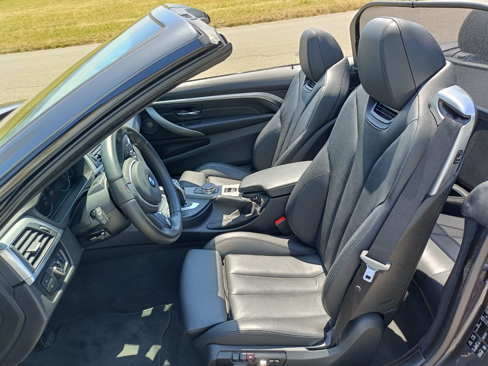 BMW 440i Cabriolet xDrive M Sport-image-14
