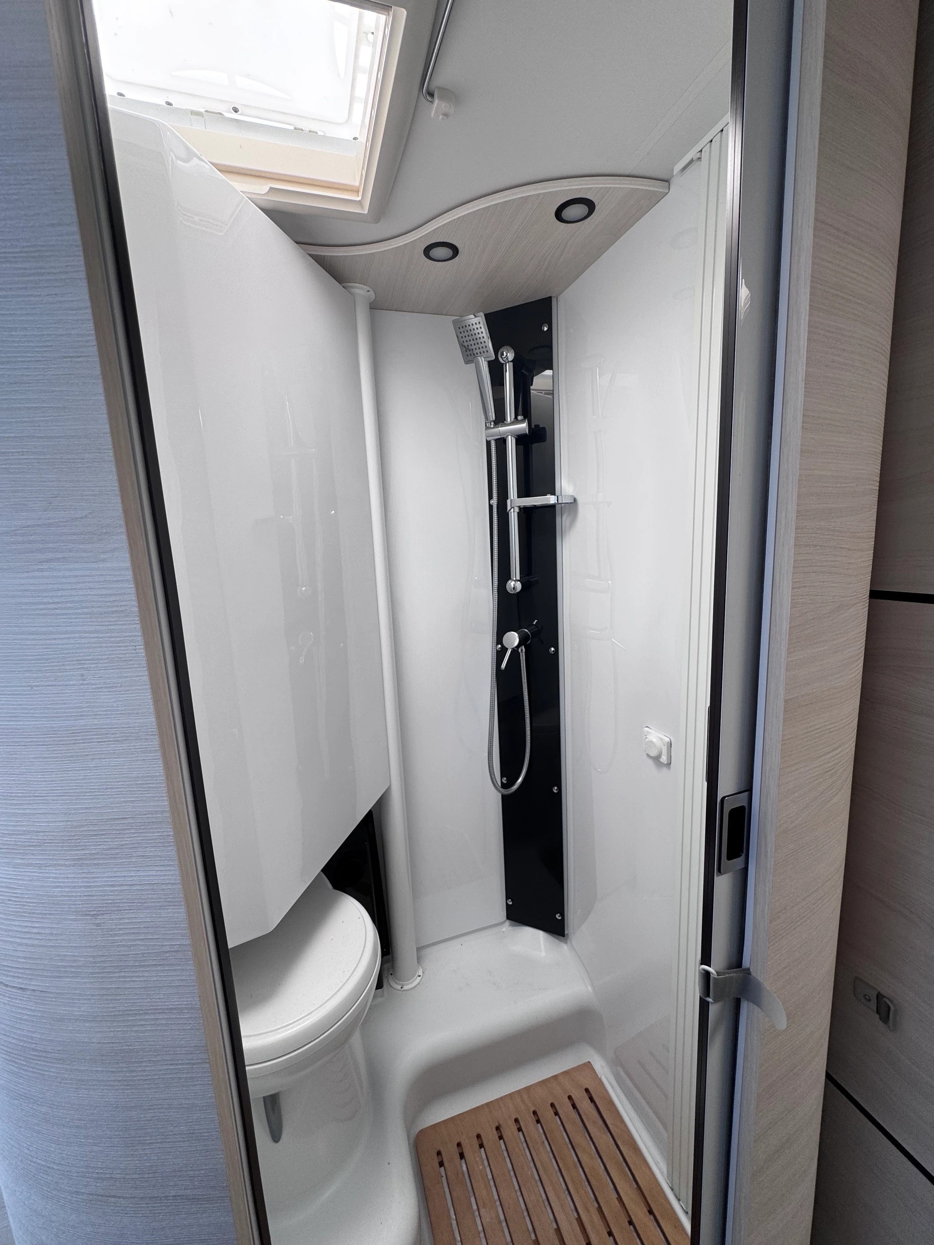 CHALLENGER 240 Graphite Ultimate-image-8