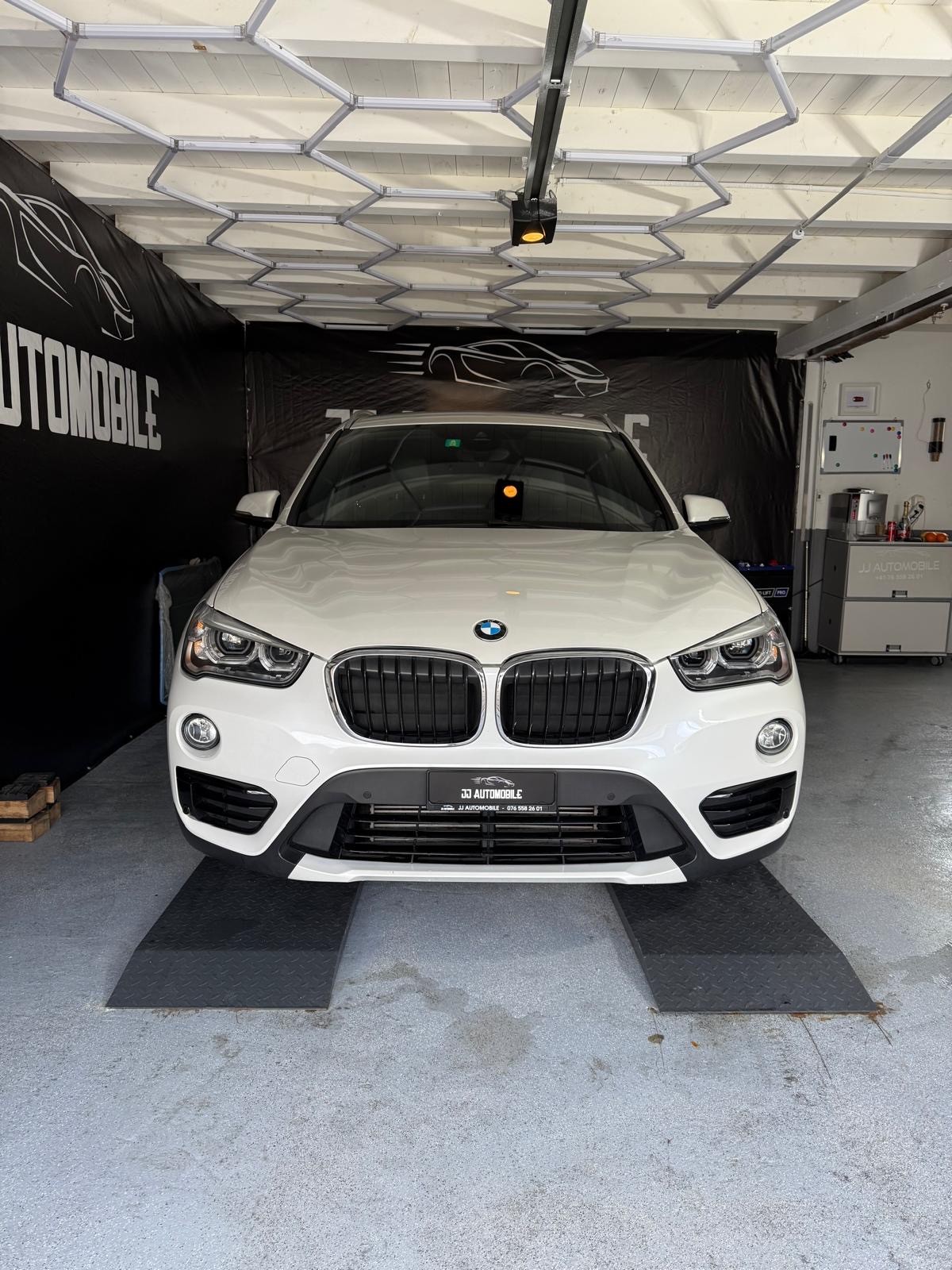 BMW X1 xDrive 20d Sport Line Steptronic-image-1