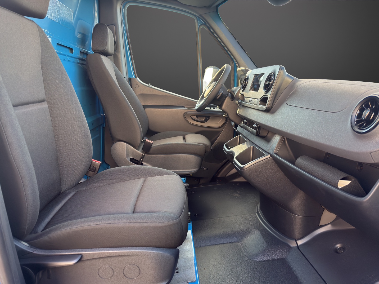 MERCEDES-BENZ Sprinter 317 CDI Lang 9G-TRONIC-image-9