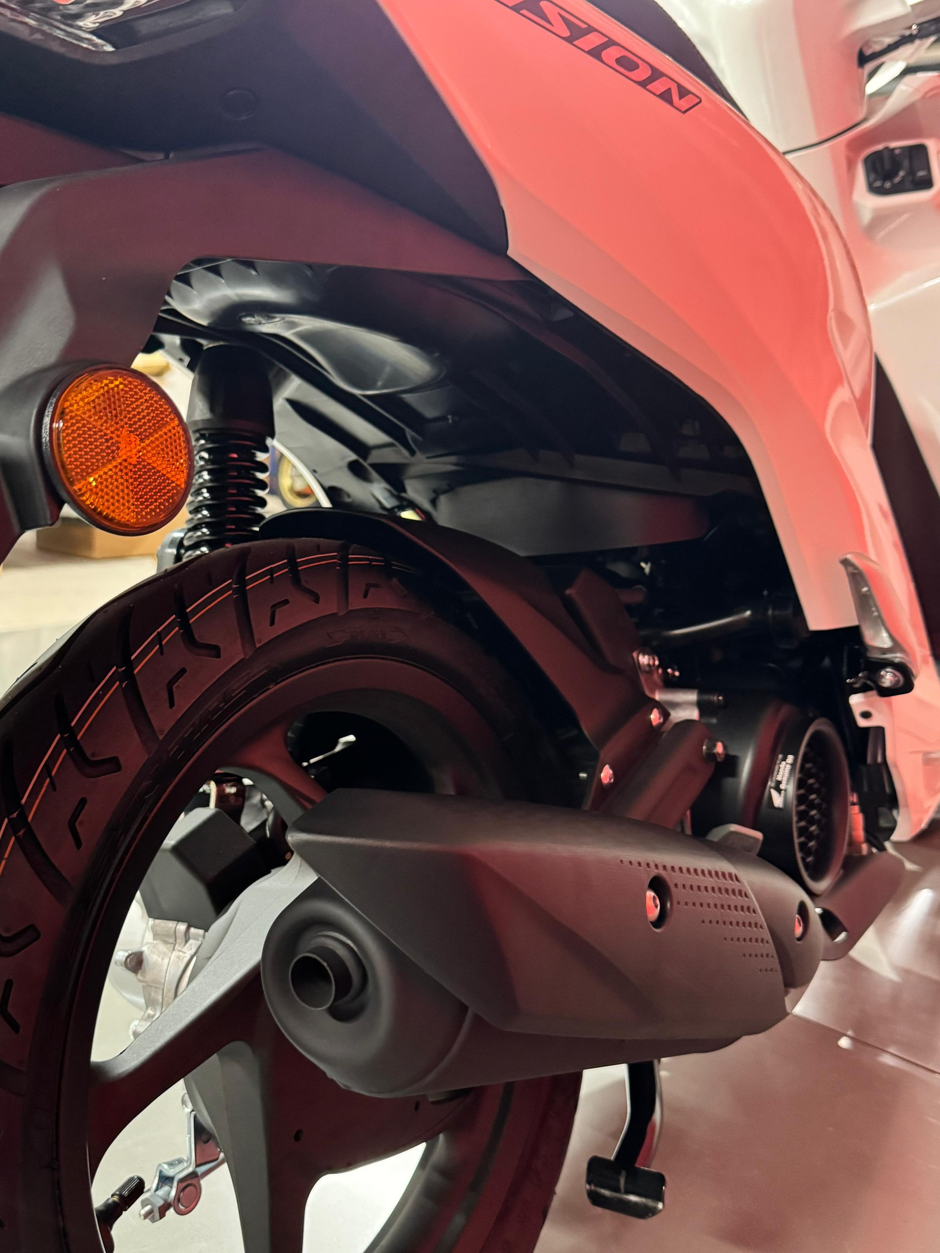 HONDA NSC Vision 110 **Neufahrzeug**-image-8