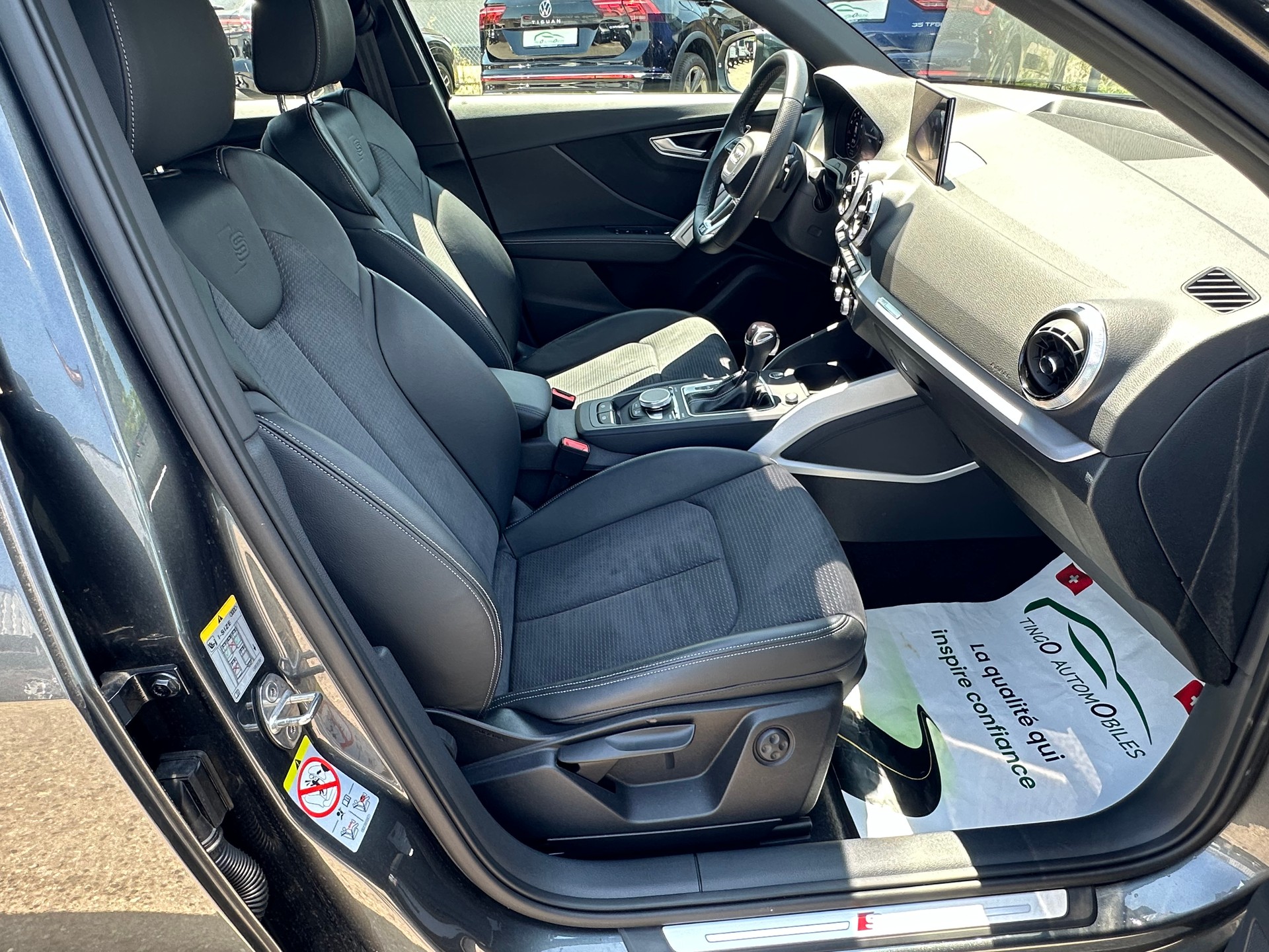 AUDI Q2 35 TFSI S line S-tronic-image-17