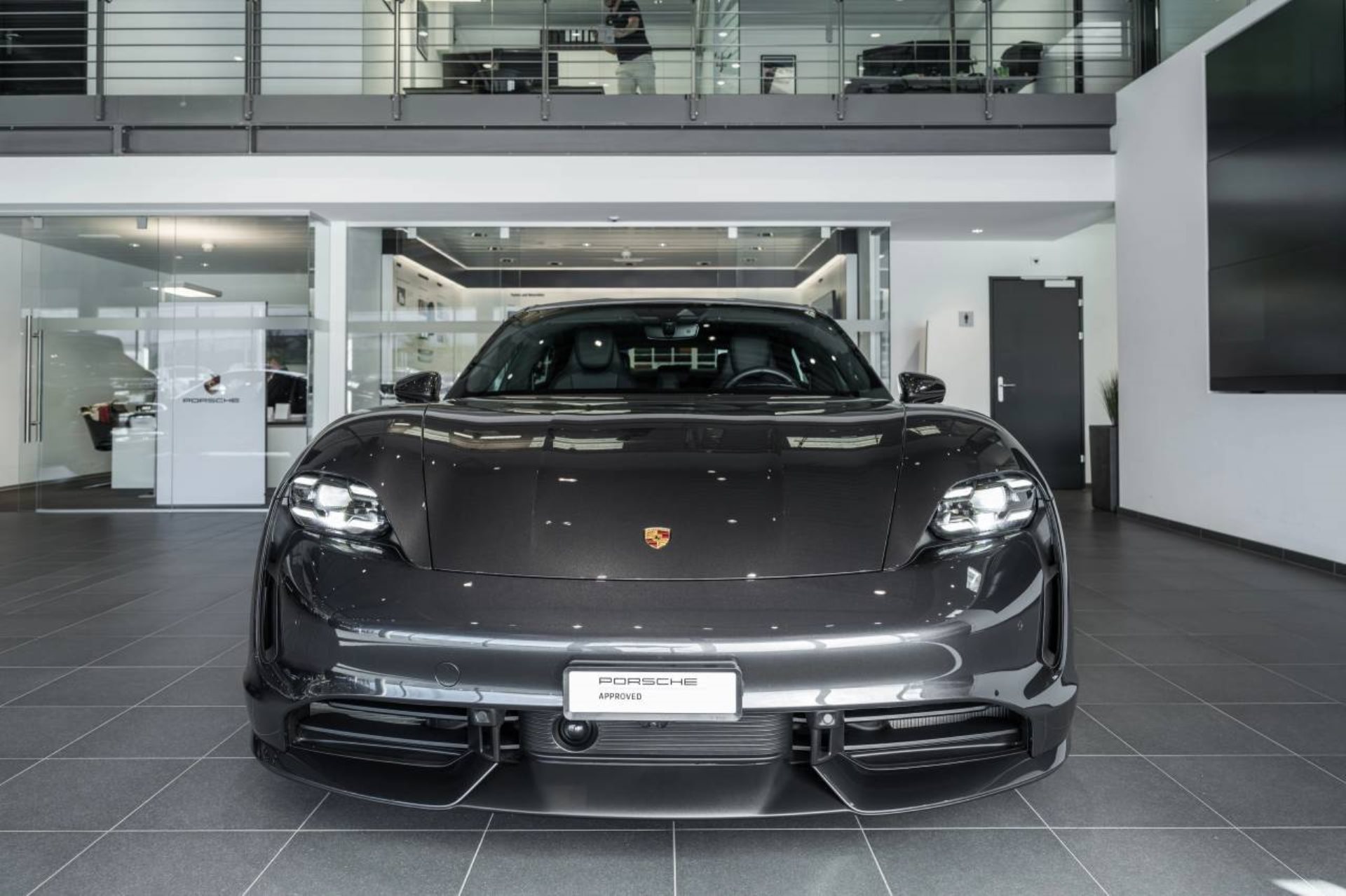 PORSCHE Taycan Turbo-image-9