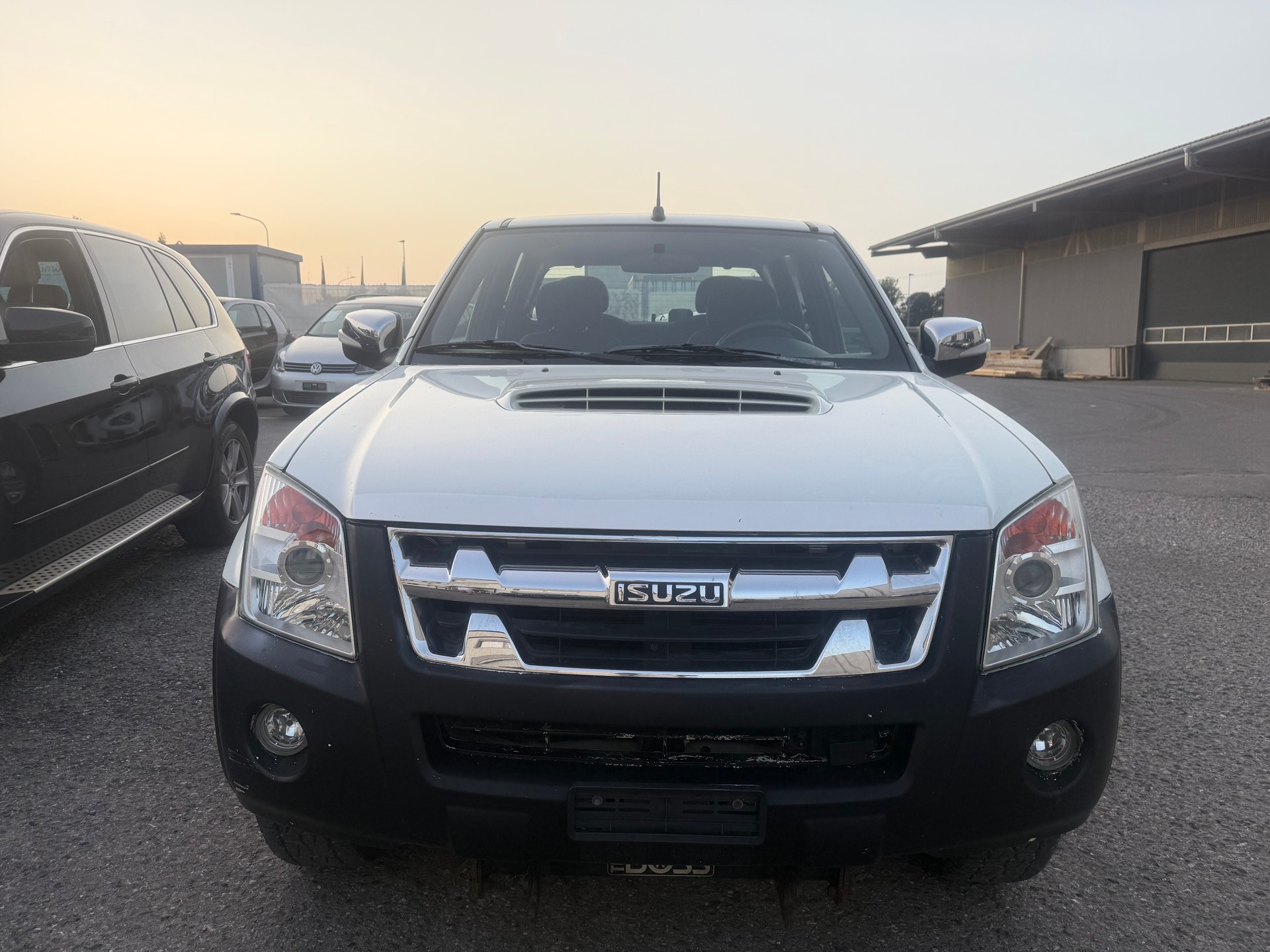 ISUZU TFS 85
