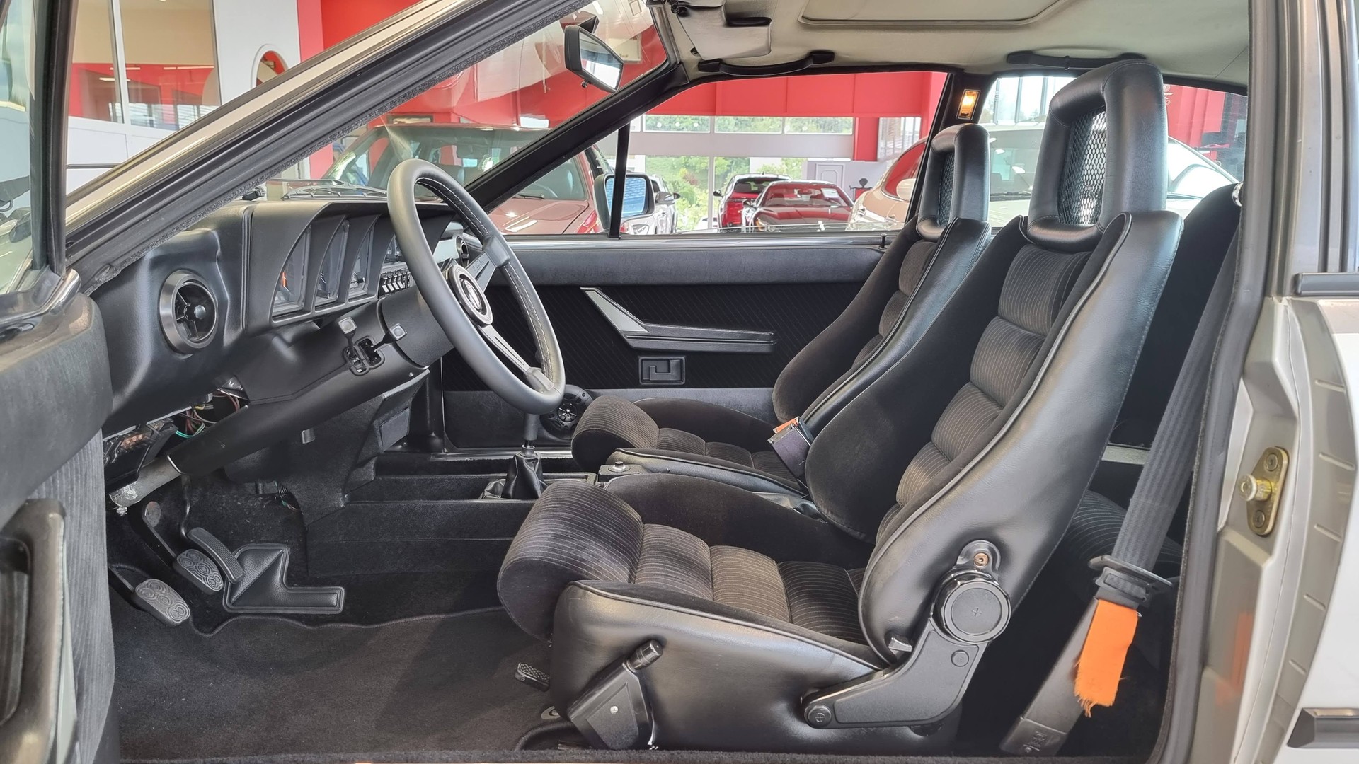 ALFA ROMEO GTV 6 2.5 Grand Prix-image-14