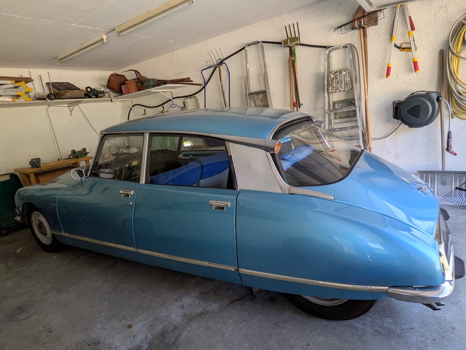 CITROEN DS-image-1