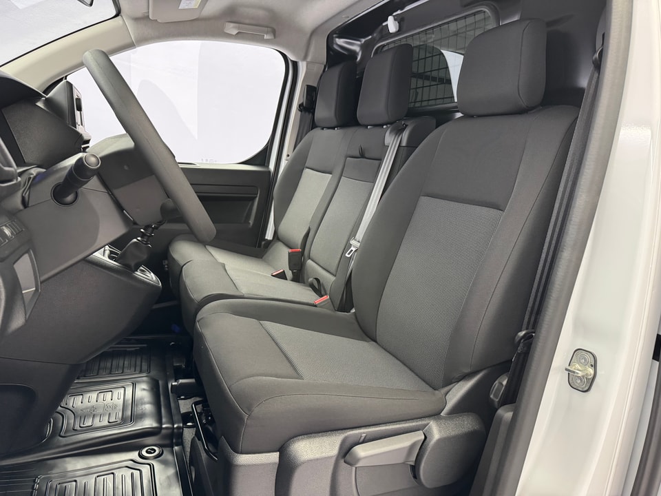 PROACE Van L1 1.5 D Active
