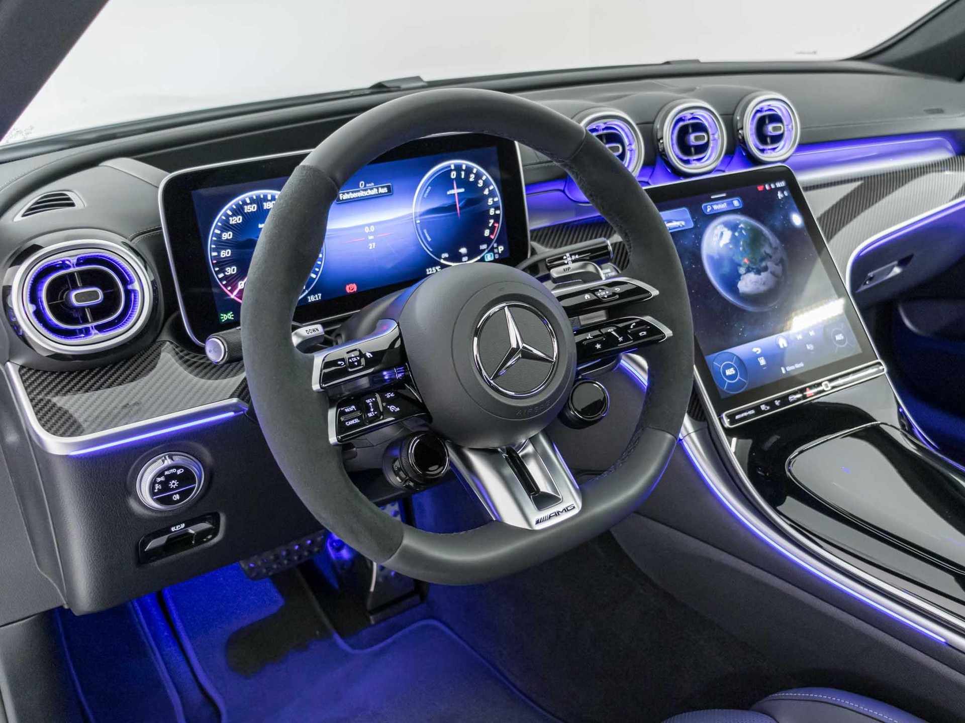 MERCEDES-BENZ C 63 AMG S E Performance-image-10