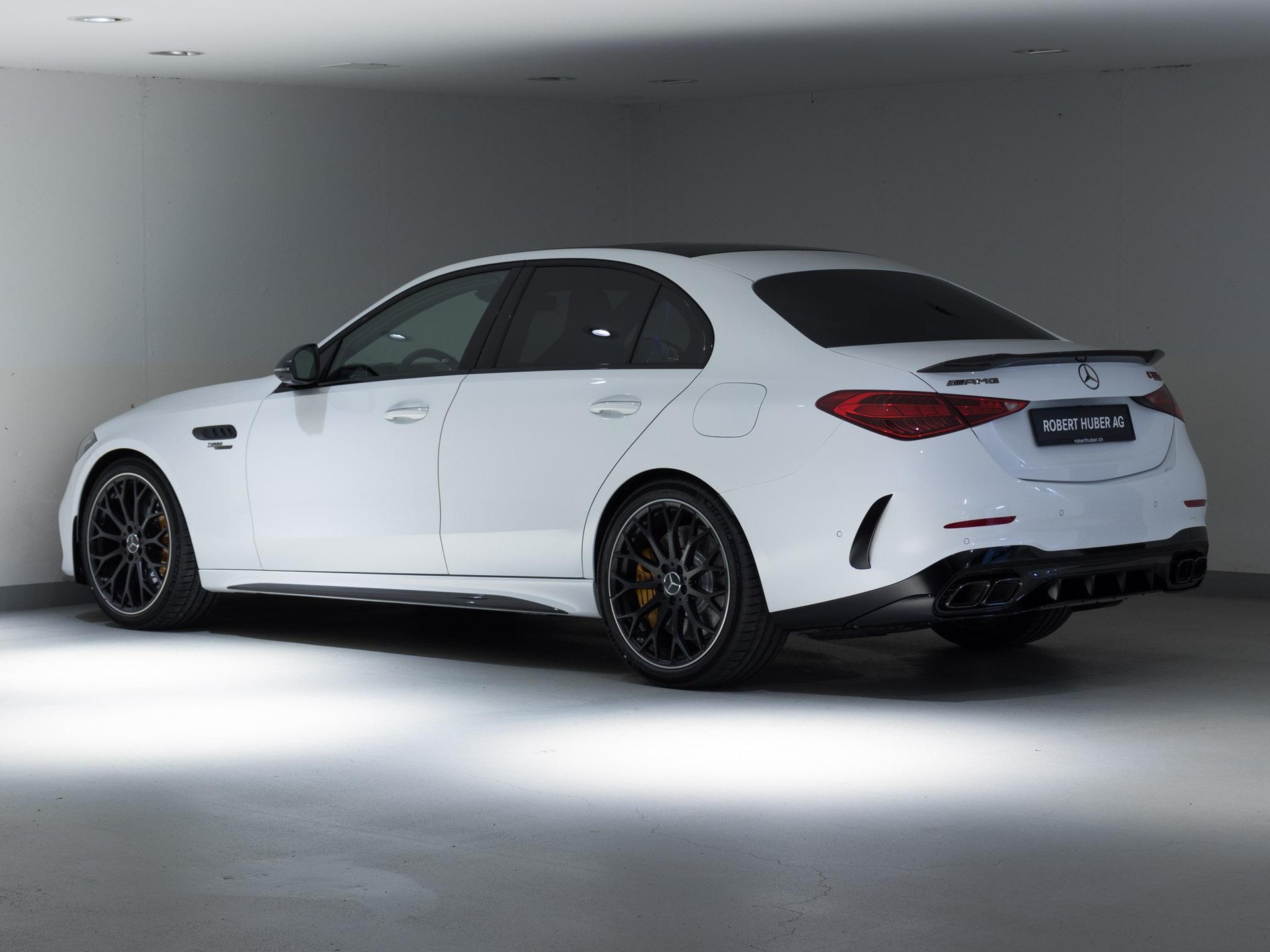 MERCEDES-BENZ C 63 AMG S E Performance-image-4