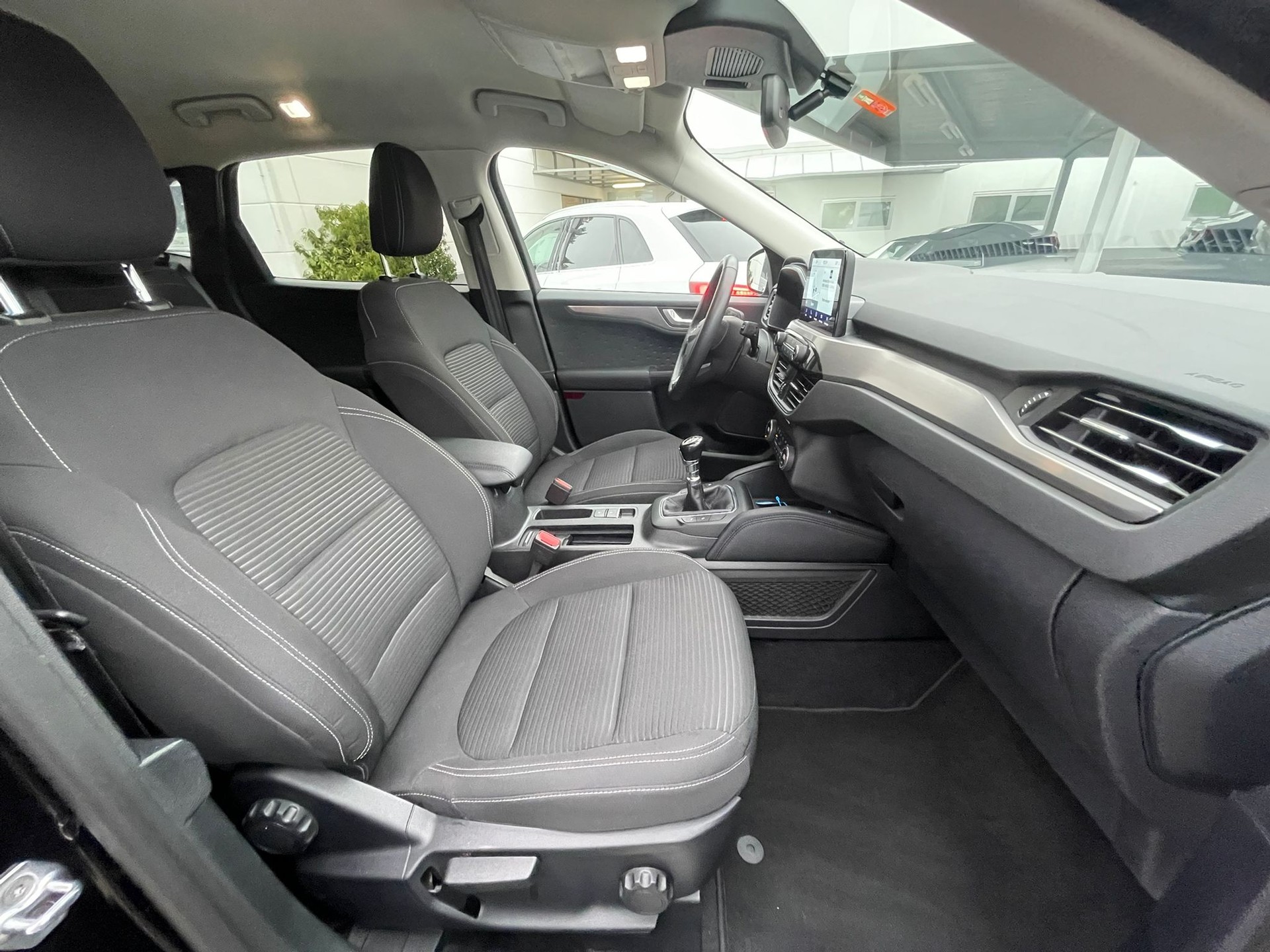 FORD Kuga 2.0 EcoBlue Hybrid Titanium 2WD-image-11