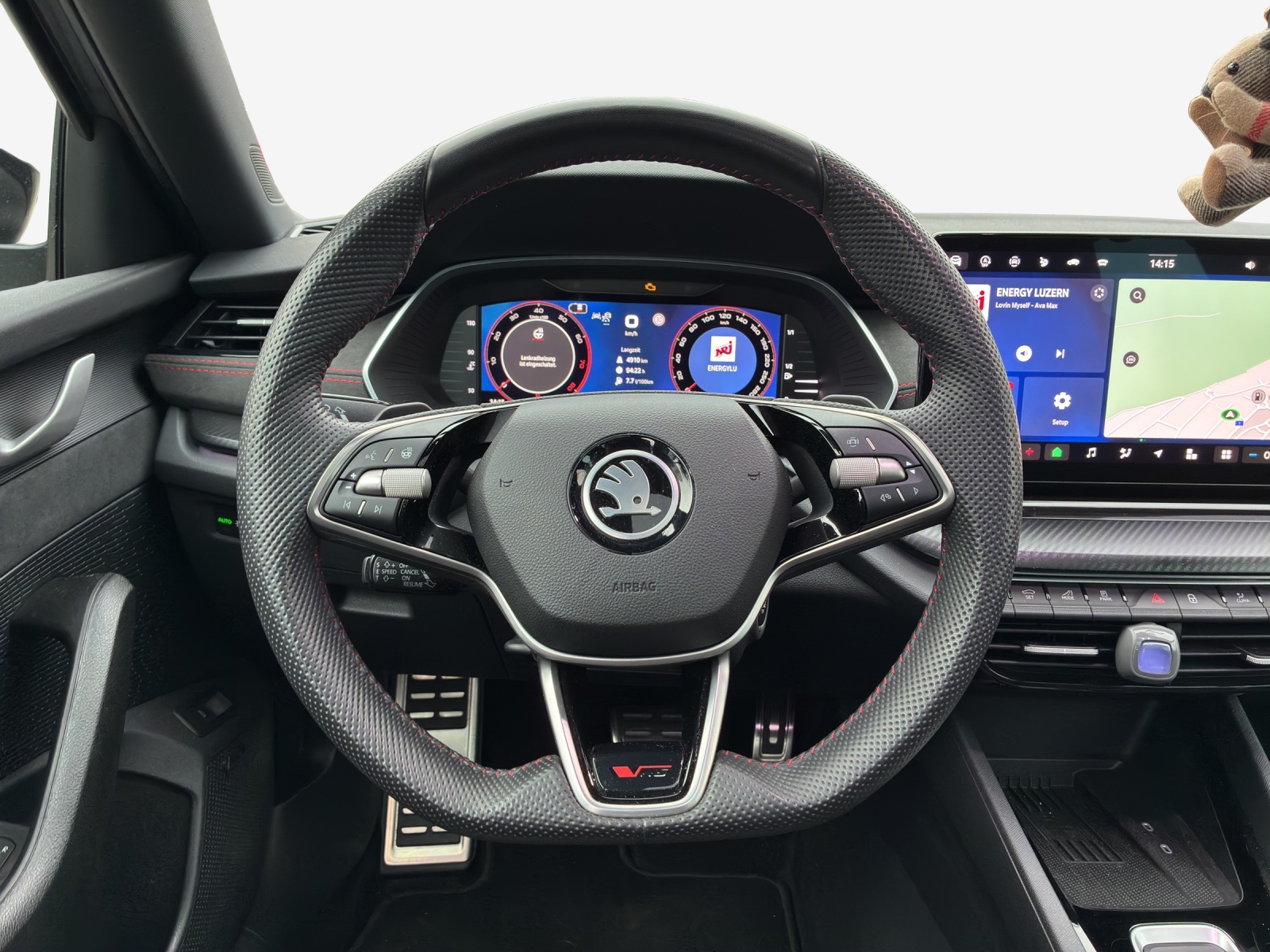 SKODA Octavia Combi 2.0 TSI DSG RS-image-9