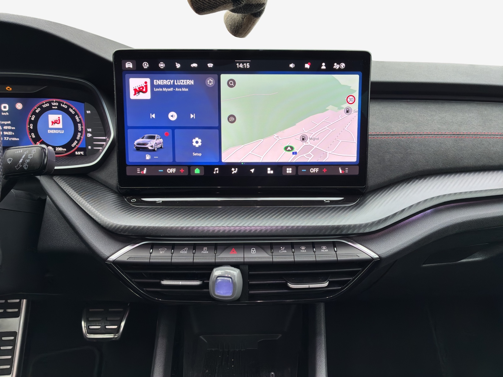 SKODA Octavia Combi 2.0 TSI DSG RS-image-10