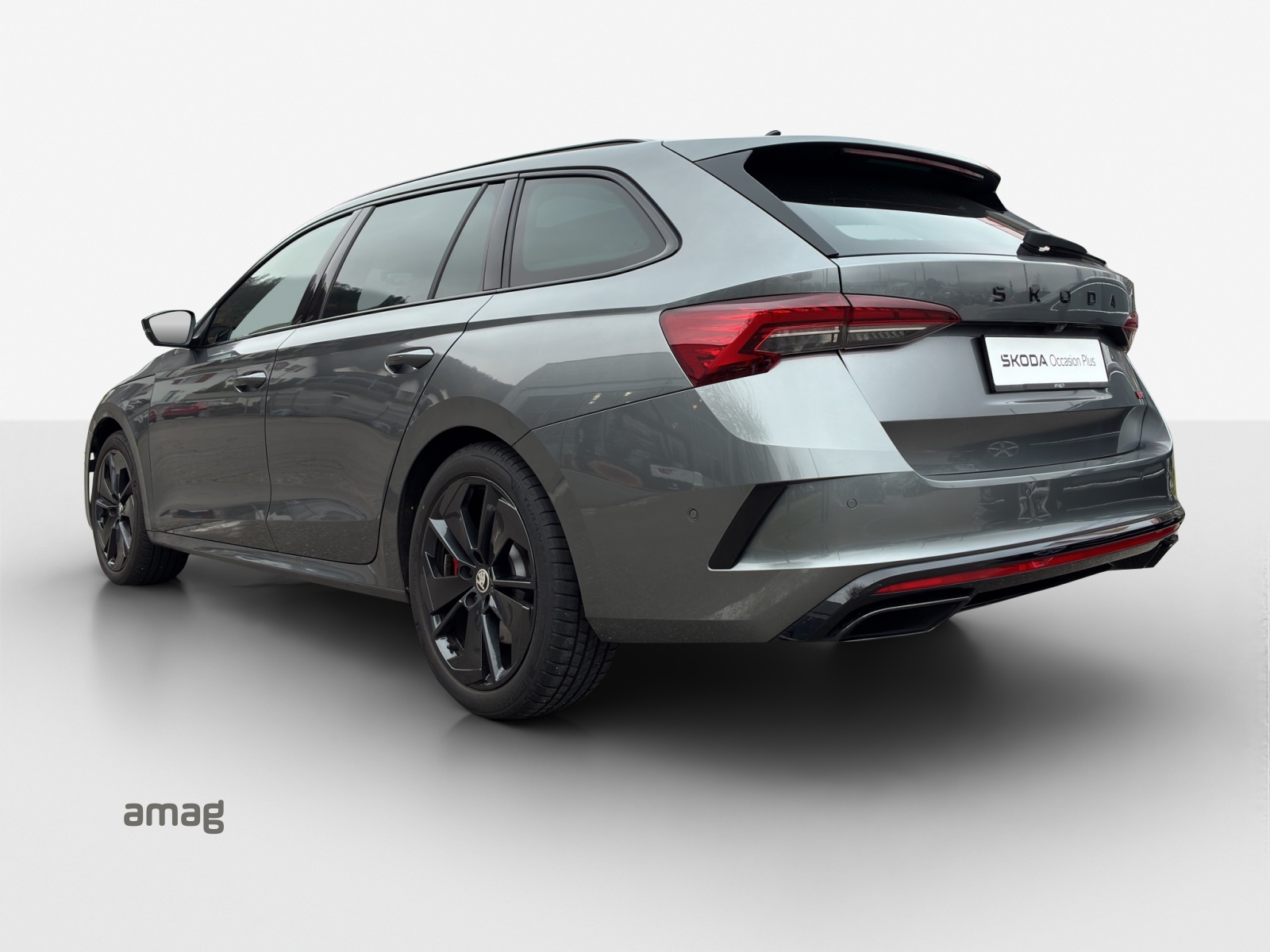 SKODA Octavia Combi 2.0 TSI DSG RS-image-2