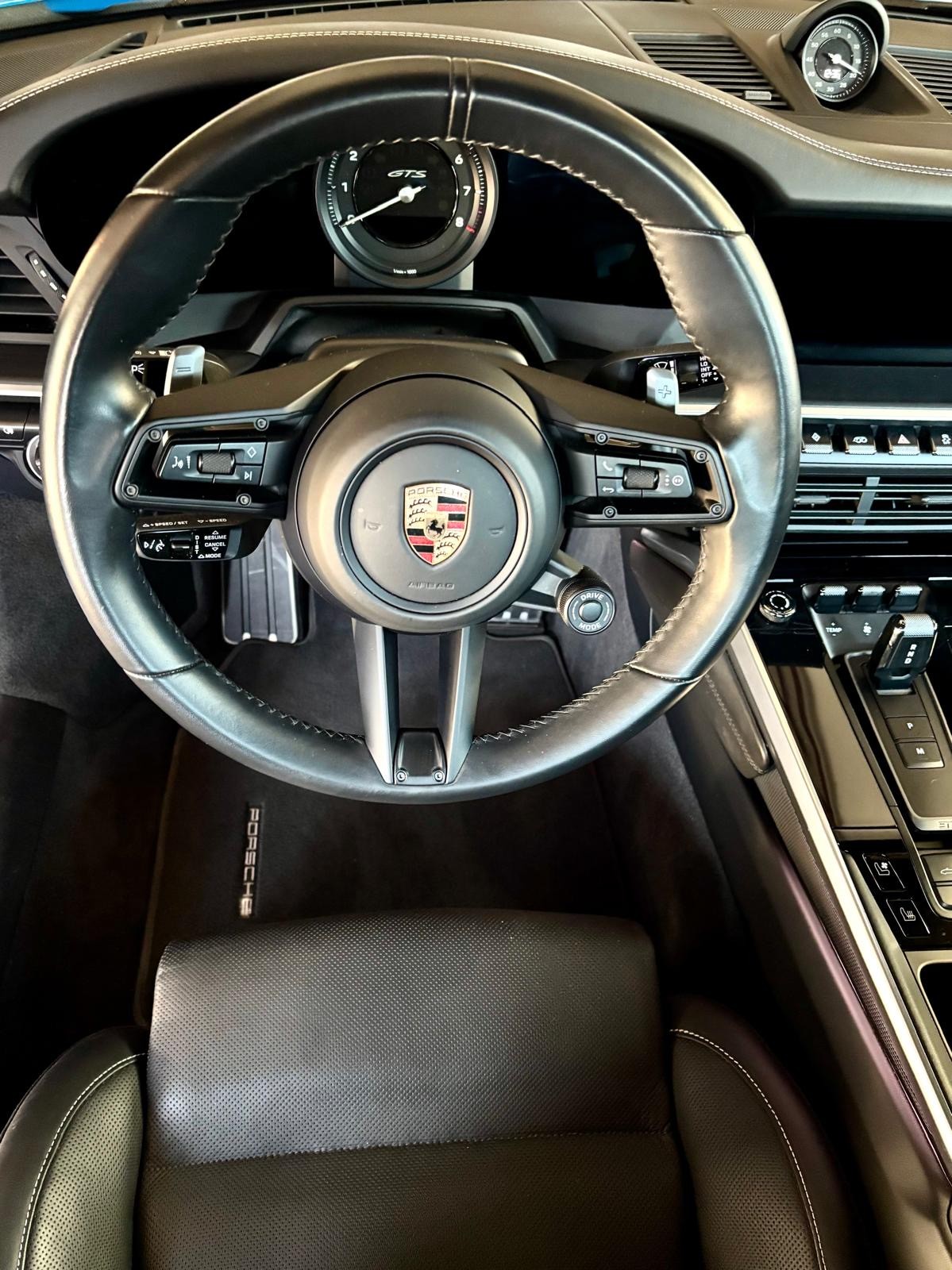 PORSCHE 911 Carrera 4 GTS Cabriolet PDK-image-6