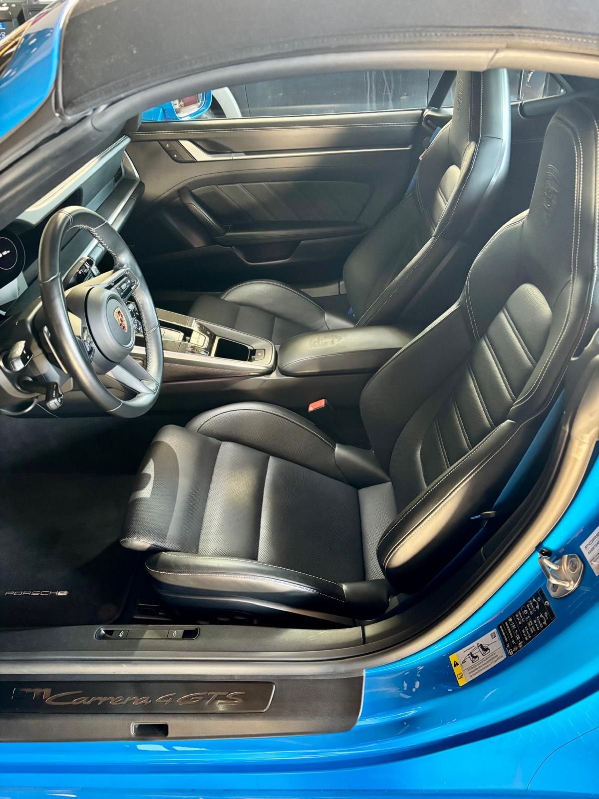 PORSCHE 911 Carrera 4 GTS Cabriolet PDK-image-7