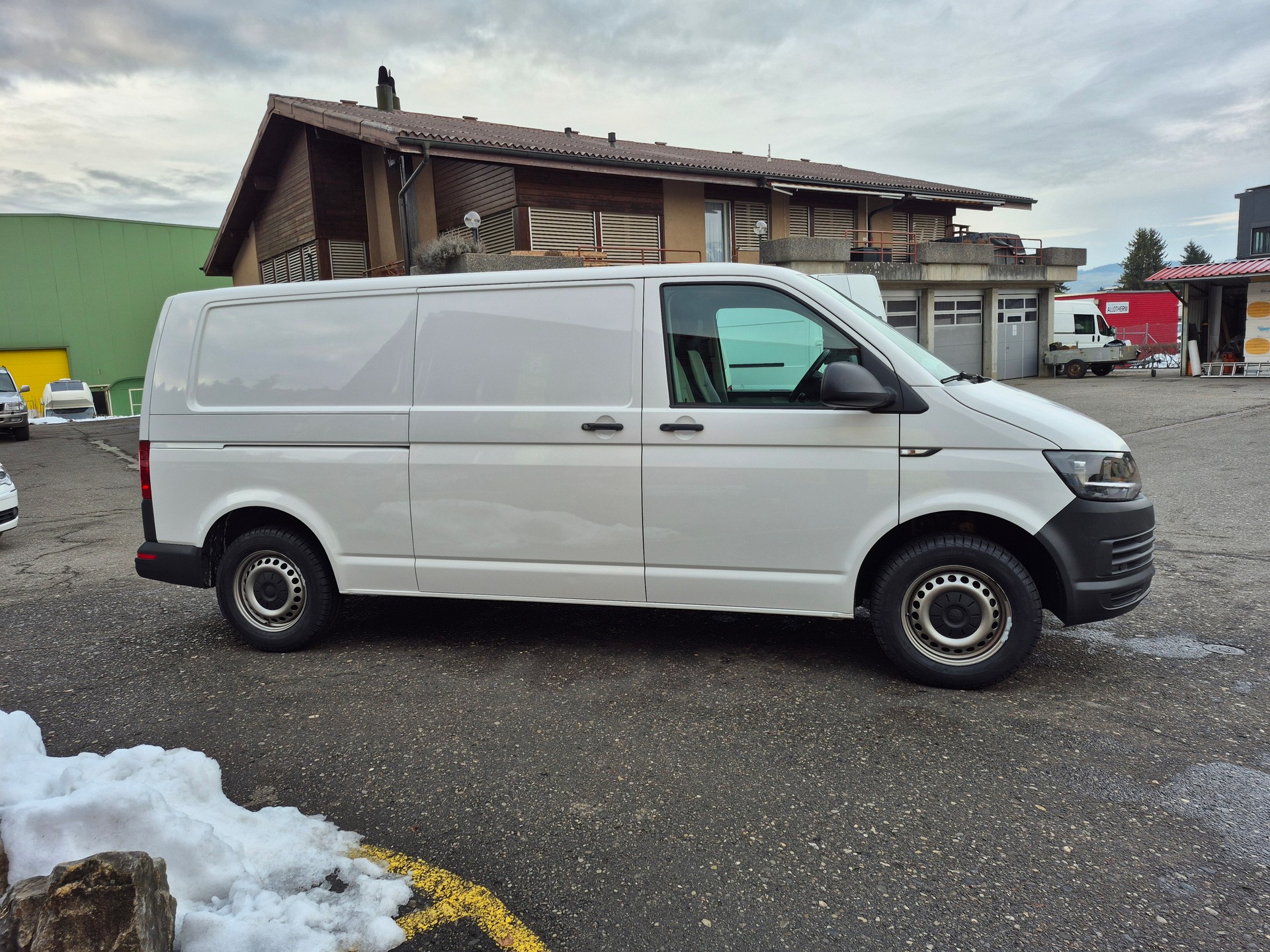 VW T6 2.0 TDI 4Motion-showroom-element-3