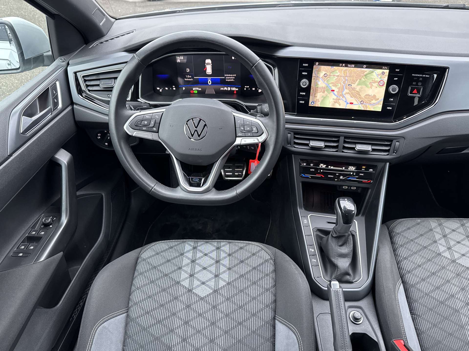 VW Polo 1.0 TSi R-Line DSG-Automat-image-4